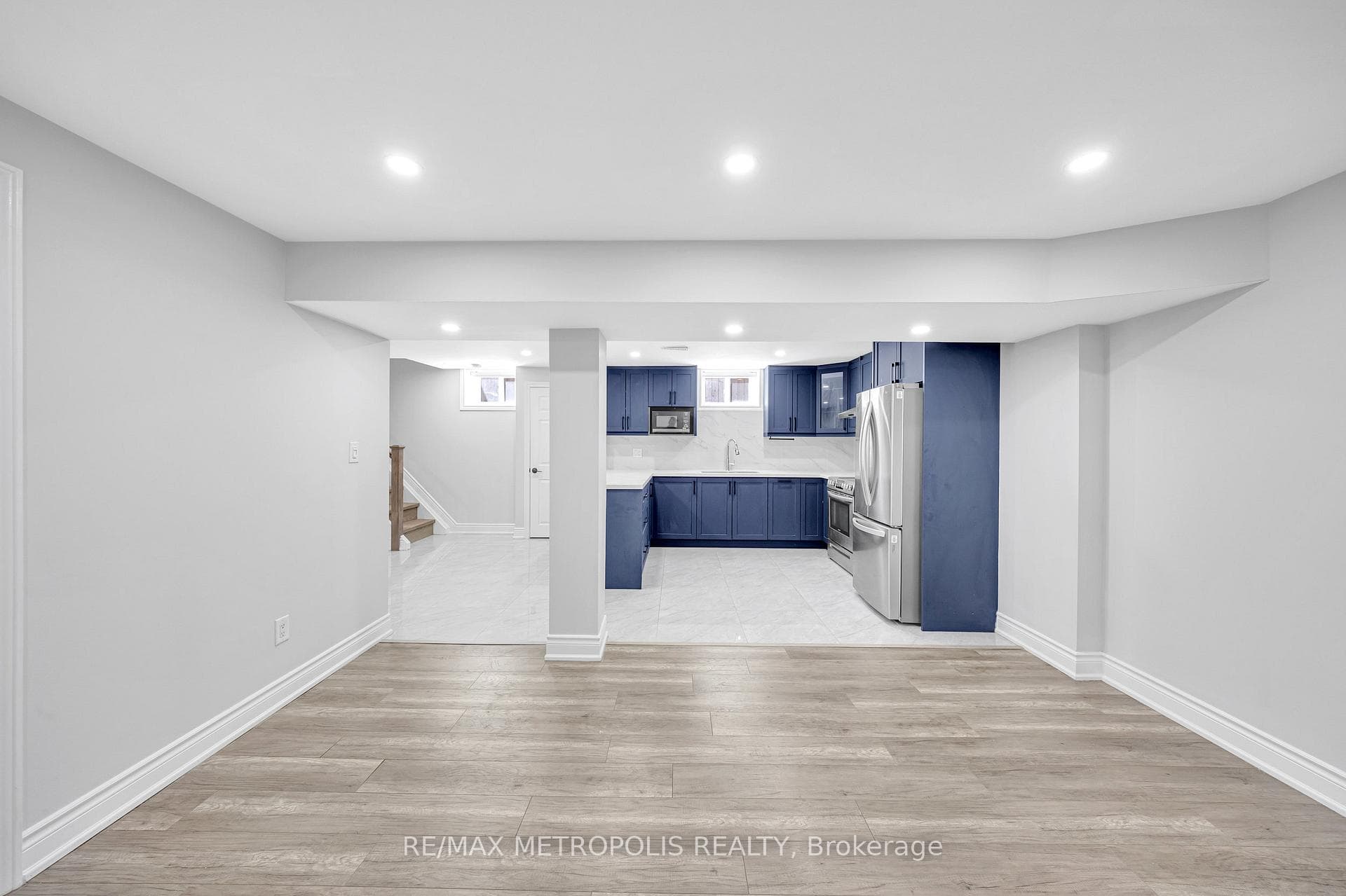 769 Markham Road photo 16