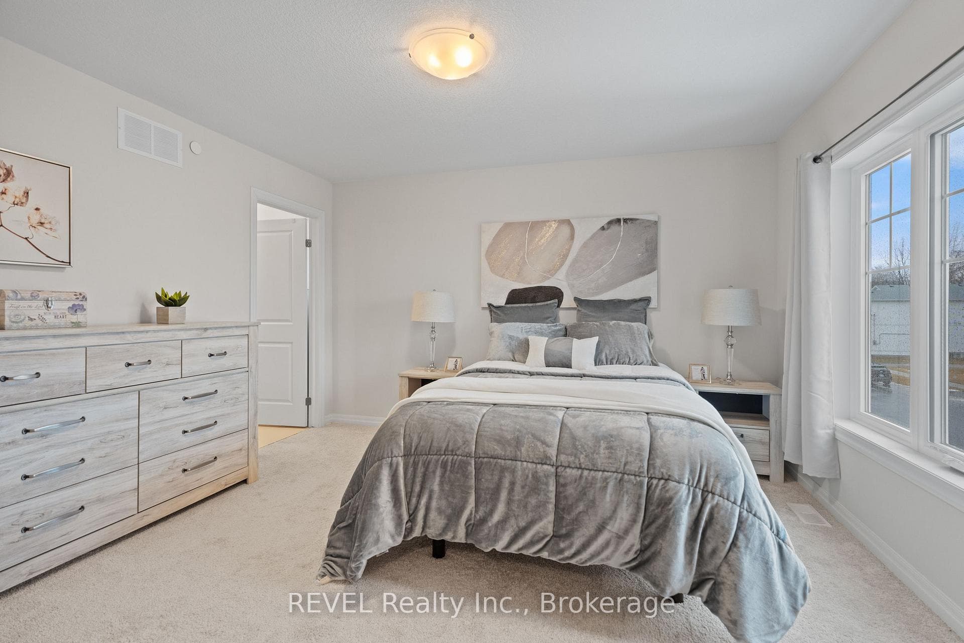 2 Bromley Drive photo 24
