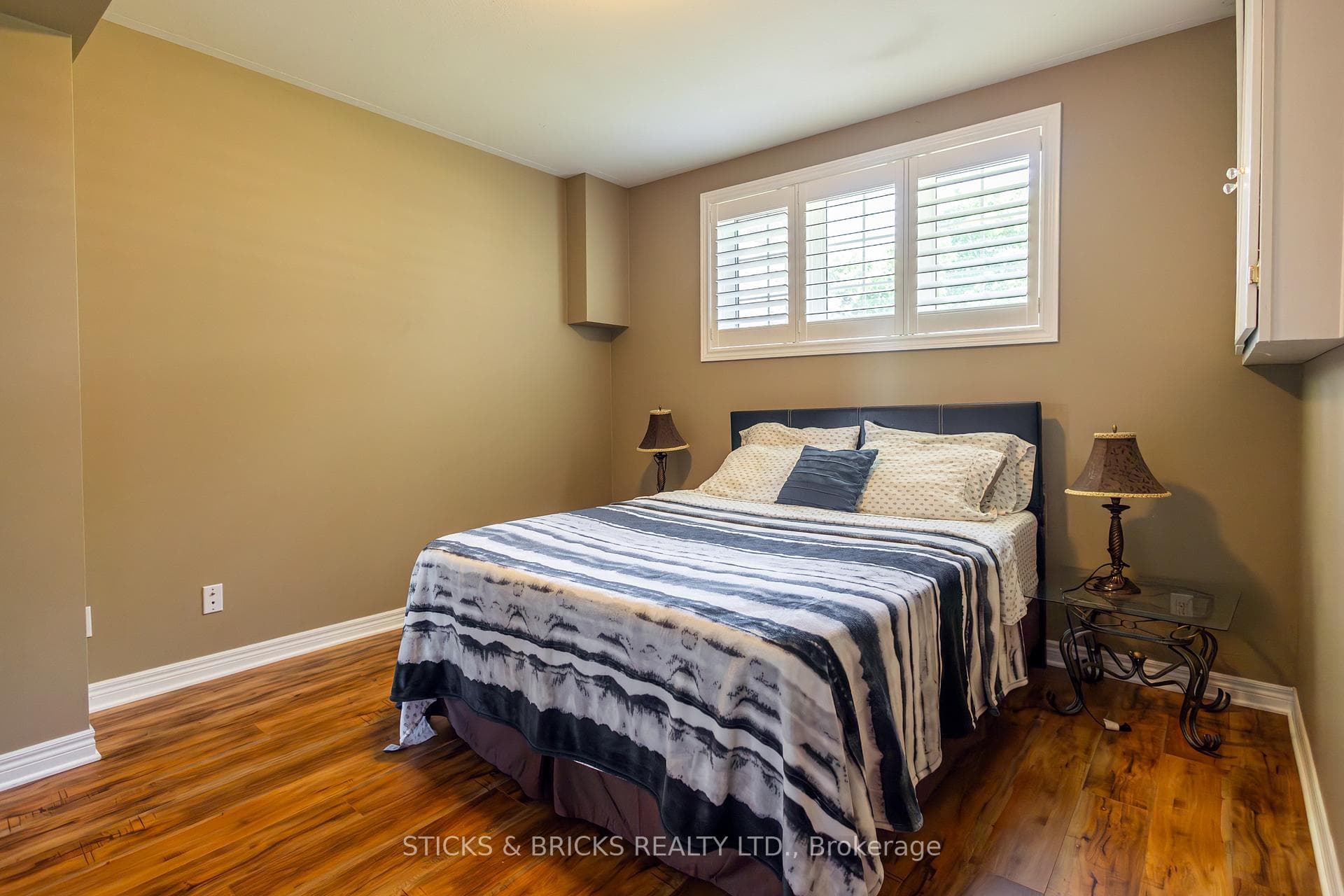 8207 Beaver Glen Drive photo 27
