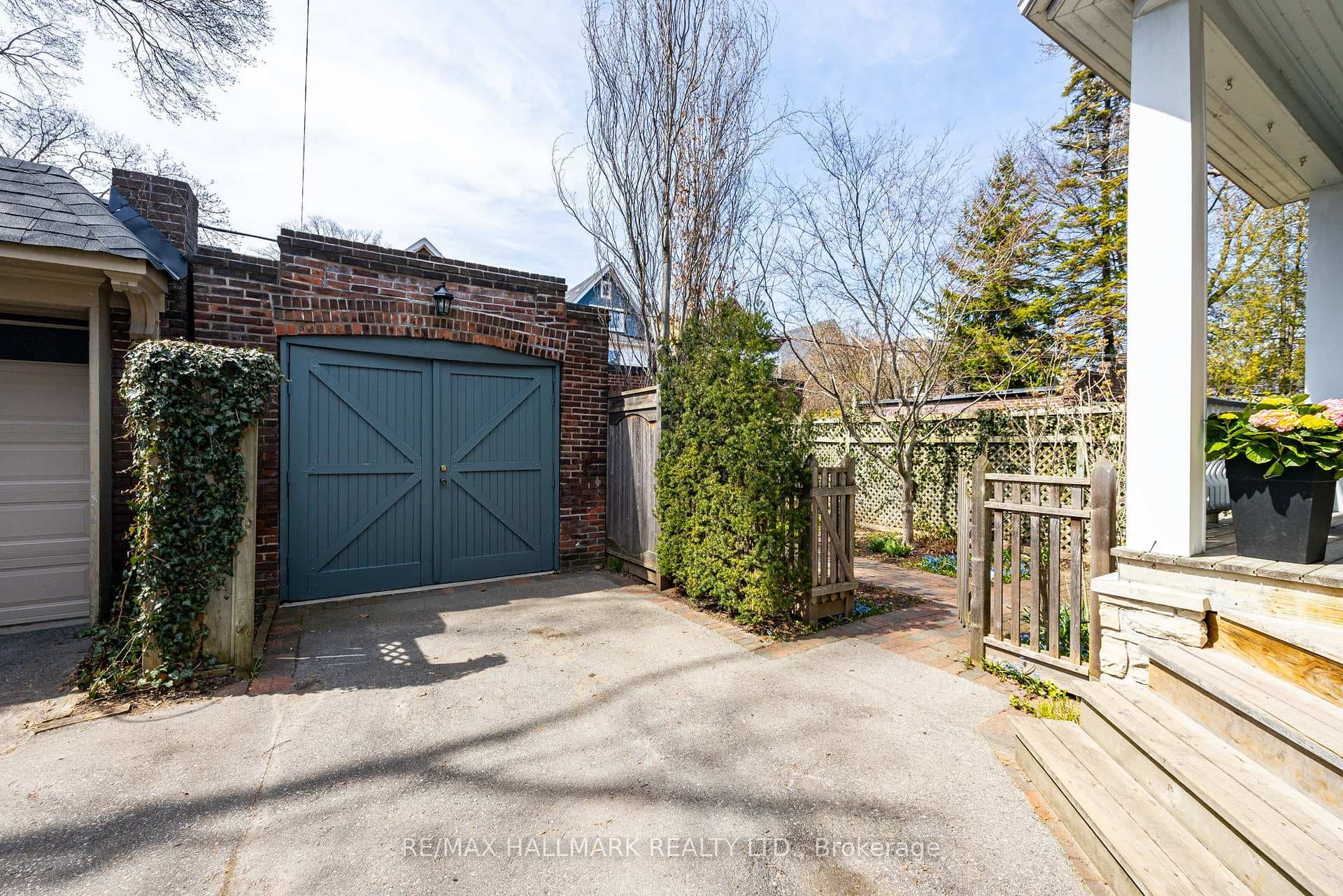 Garage and Parking