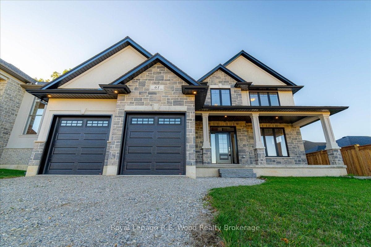61 Sunview Drive photo 3