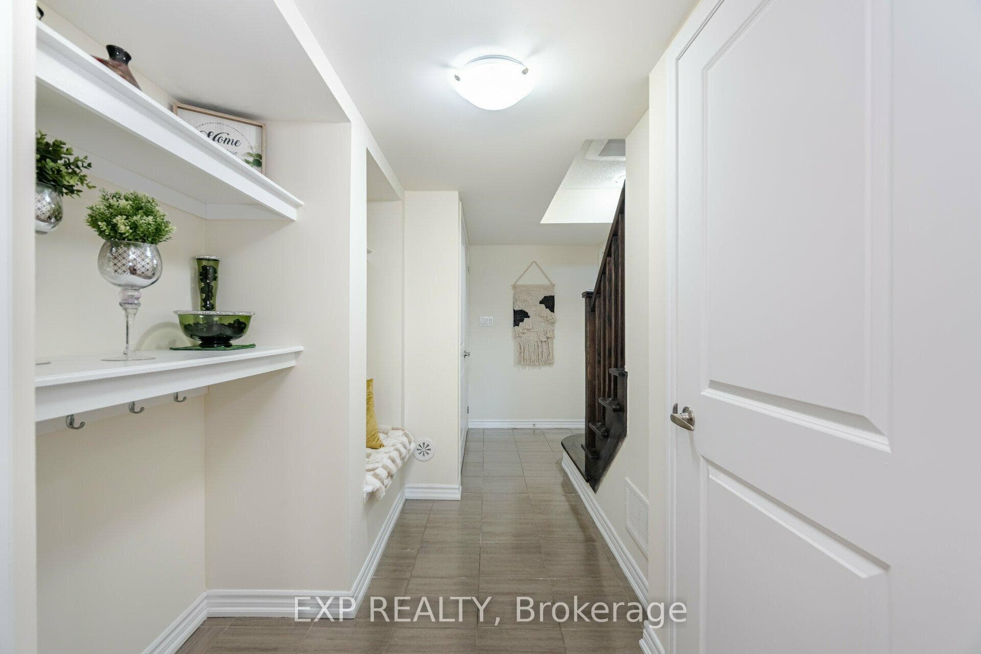 106 Lemieux Court photo 4
