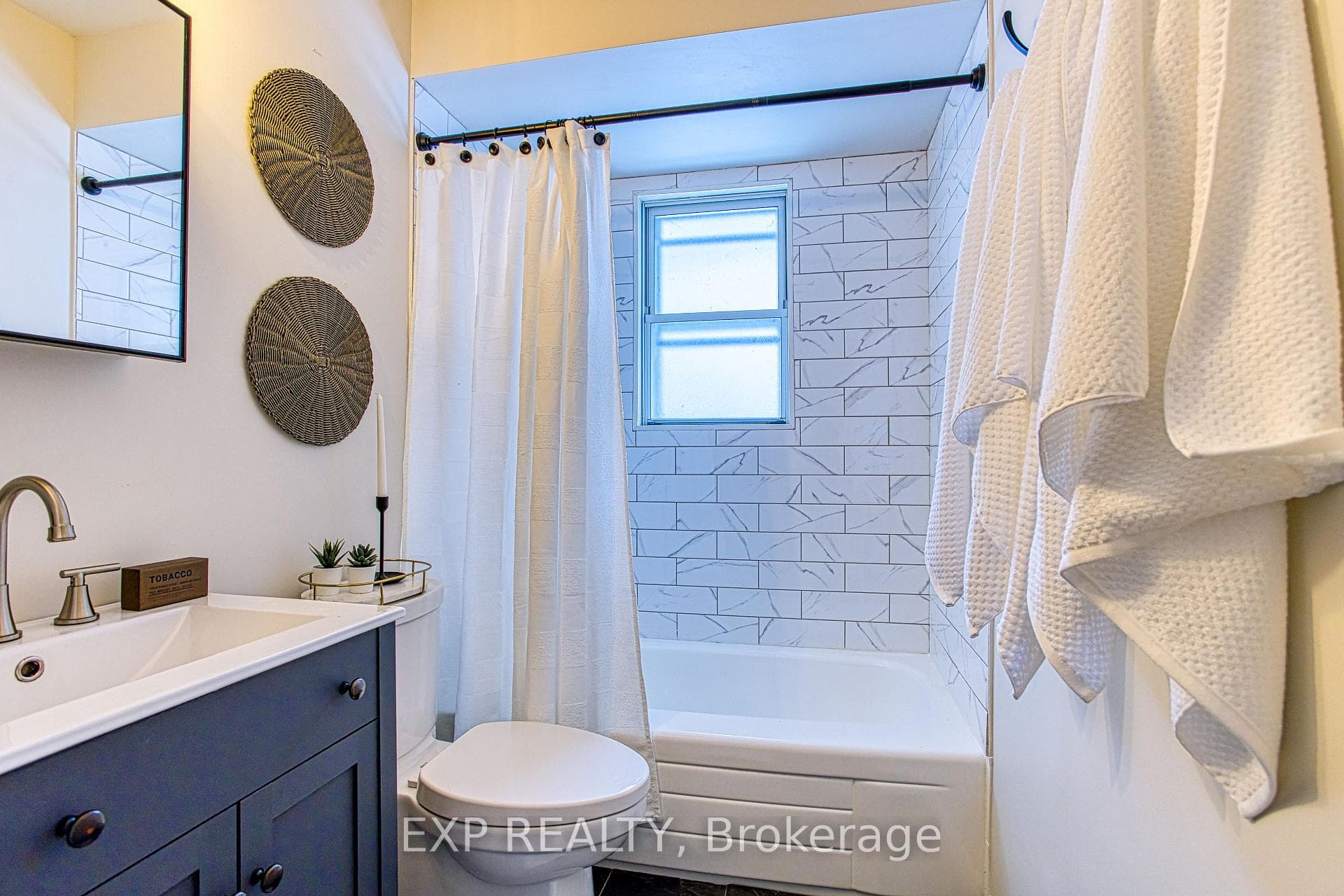 111 Leitch Drive photo 17