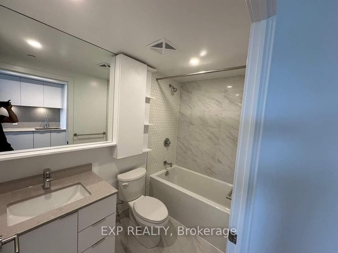 8 Cedarland Drive Unit 1609 photo 7