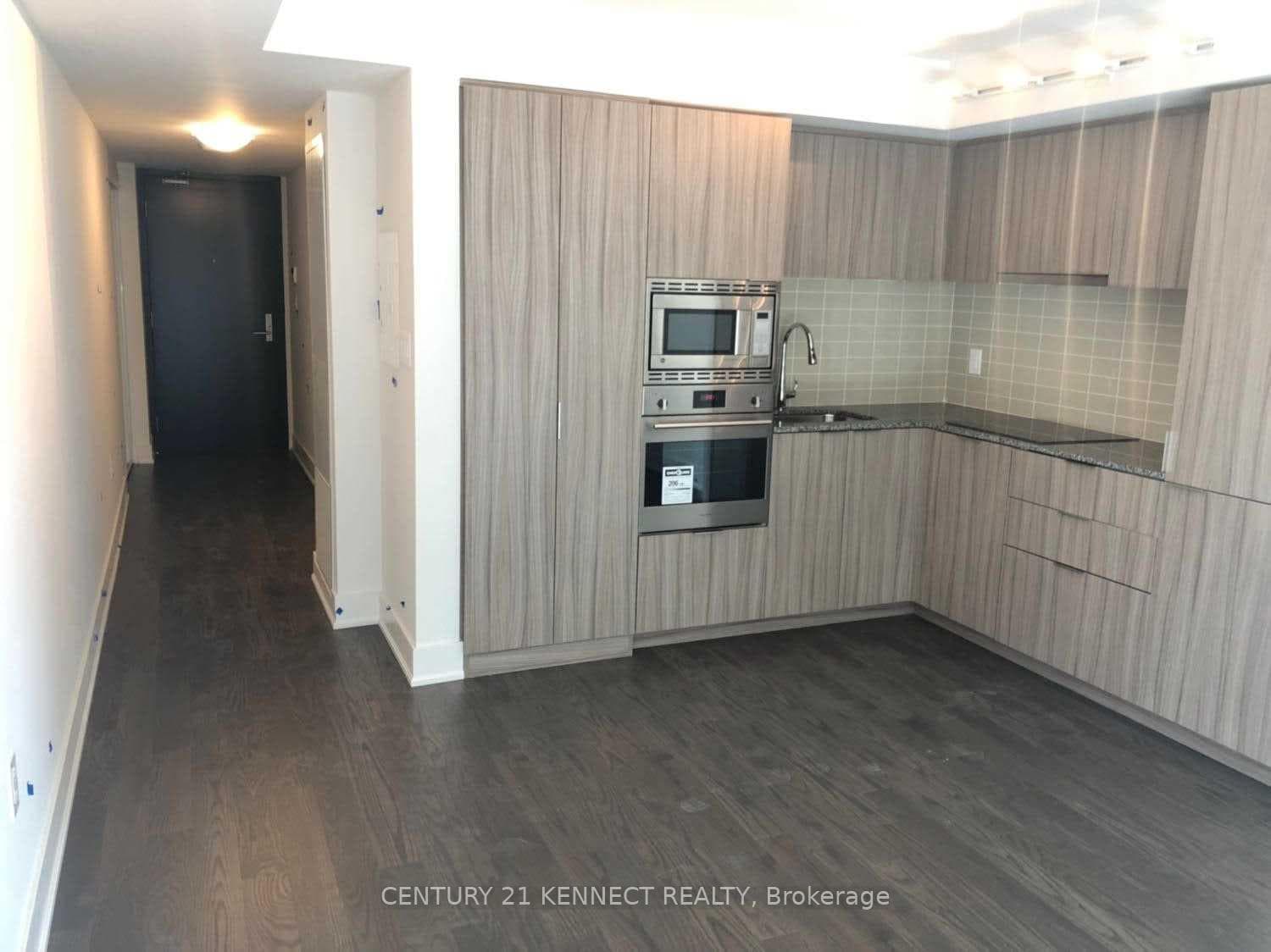 955 Bay Street Unit 1211 photo 9