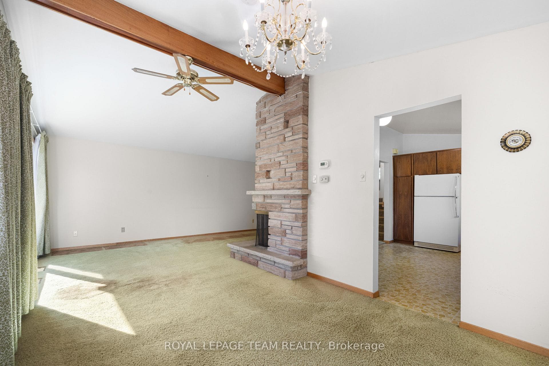 660 Sandra Avenue photo 13