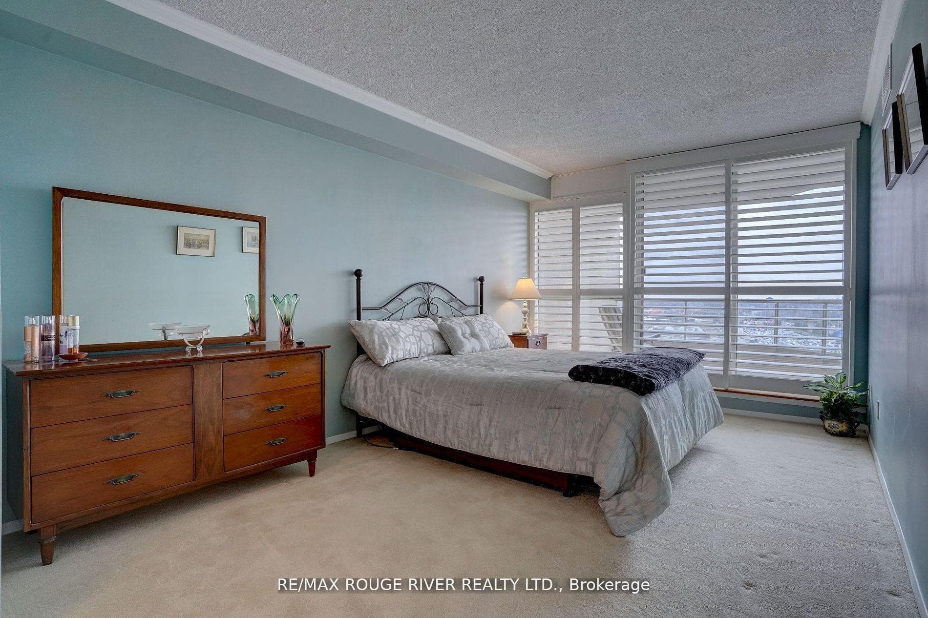 1880 Valley Farm Road Unit 1424 photo 32