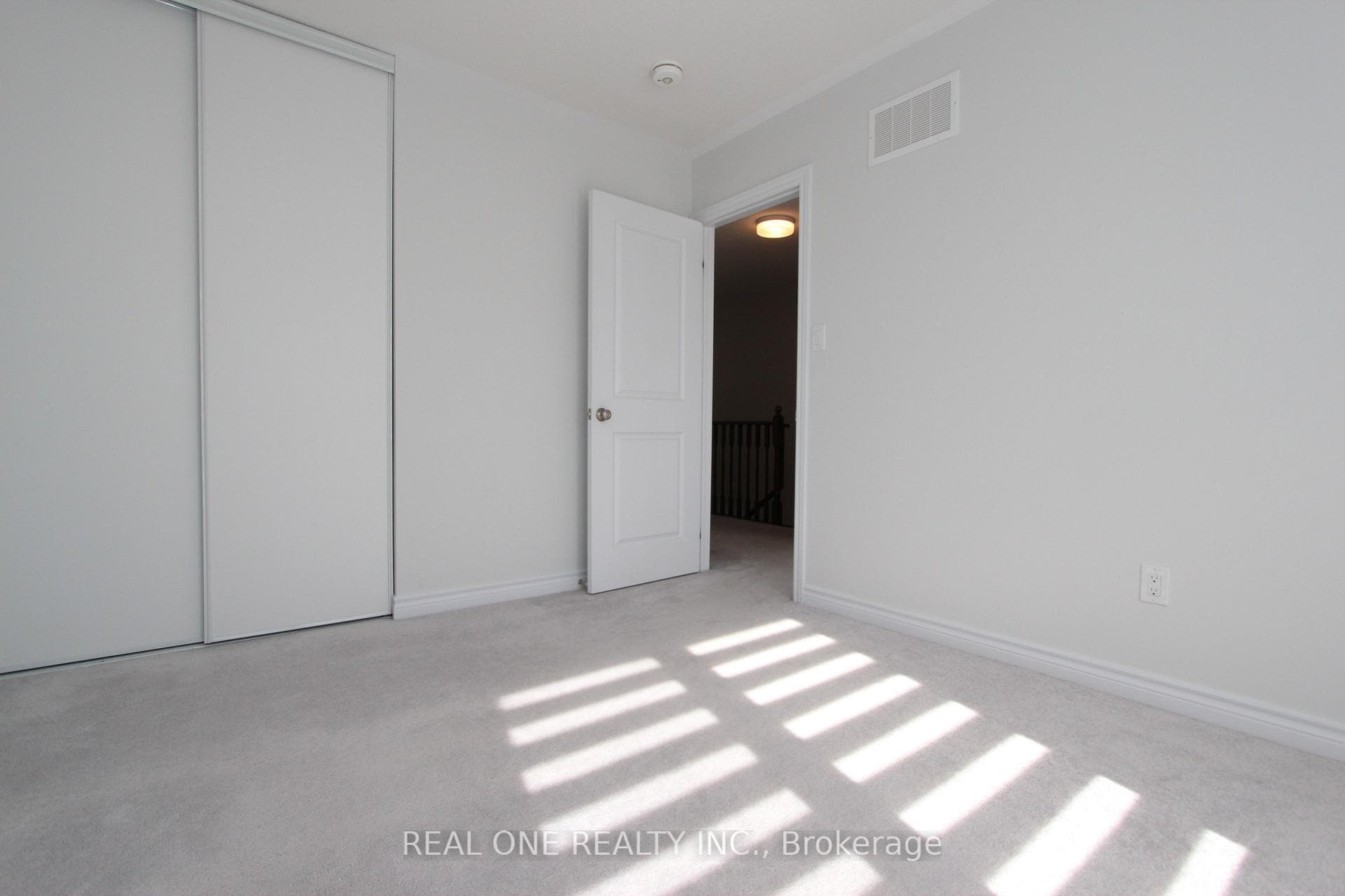 14 Douet Lane photo 30