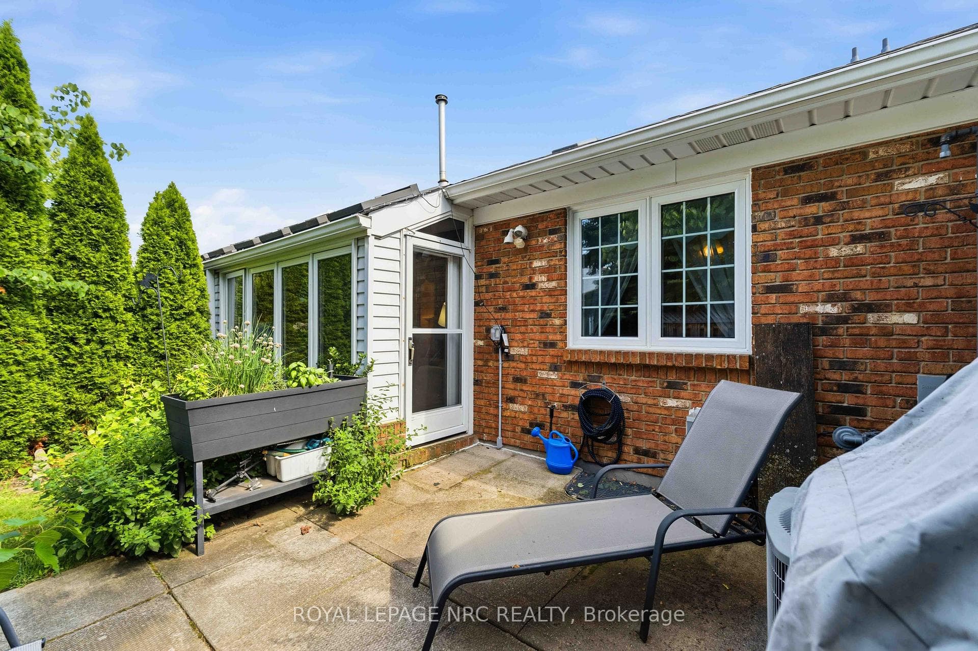 Back Patio has Gas Line for Barbeque
