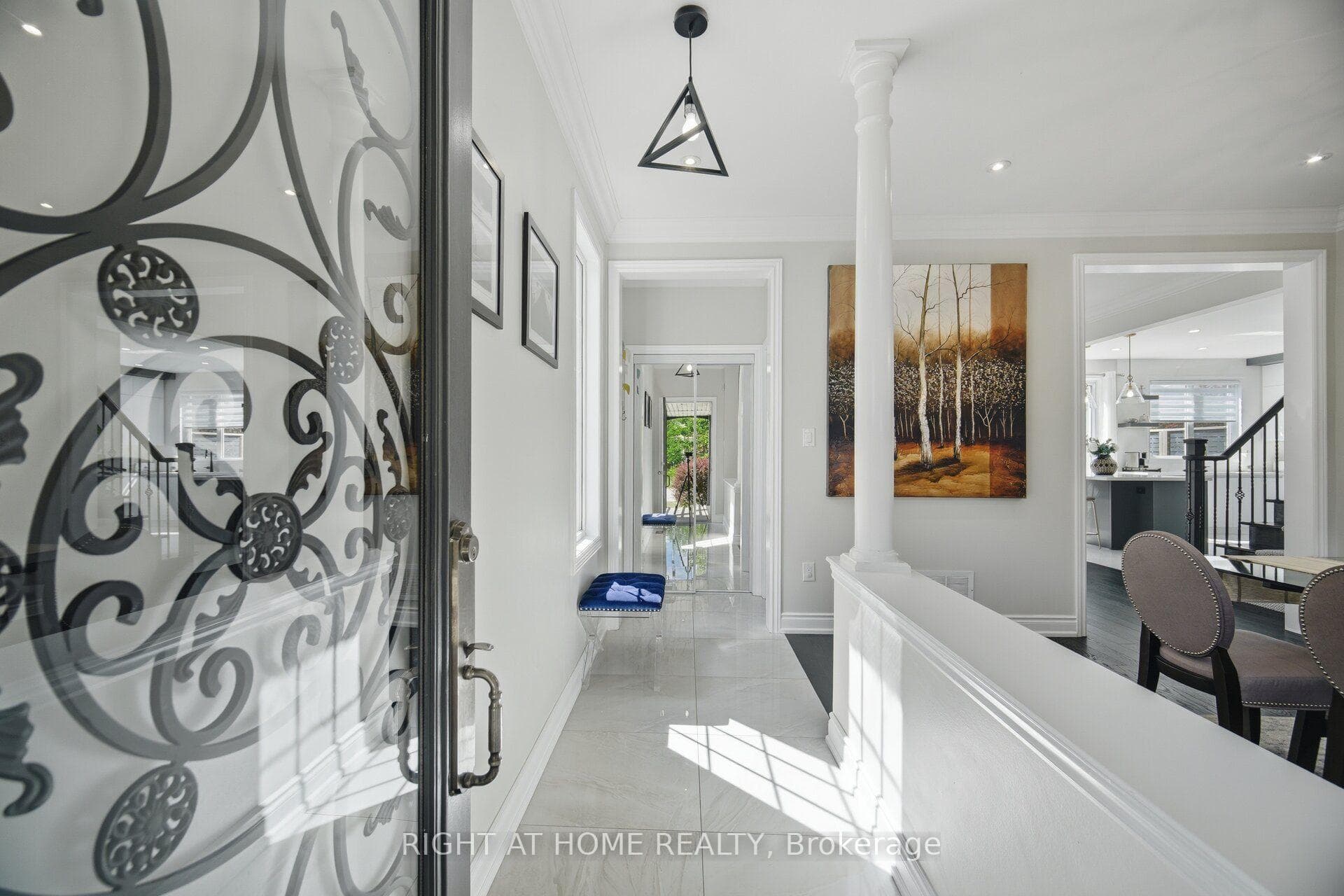 44 Crew Crescent photo 5