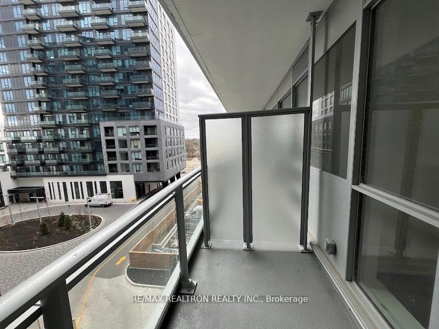 8888 Yonge Street Unit 427 photo 14