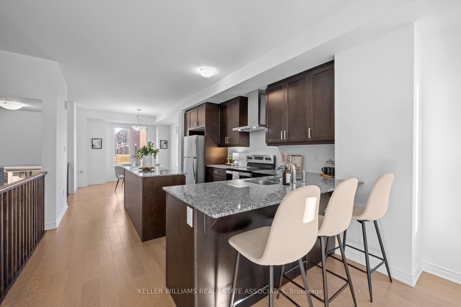 4035 Saida Street photo 4