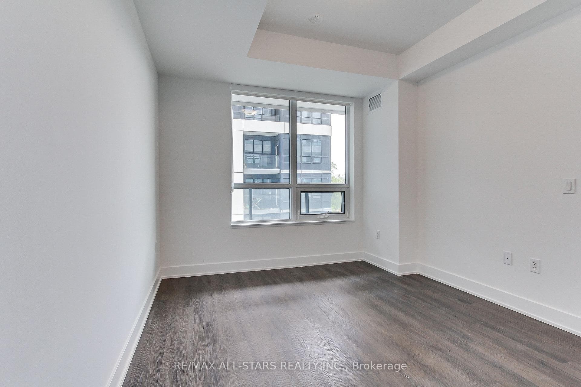 2 Teagarden Court Unit 303 photo 19