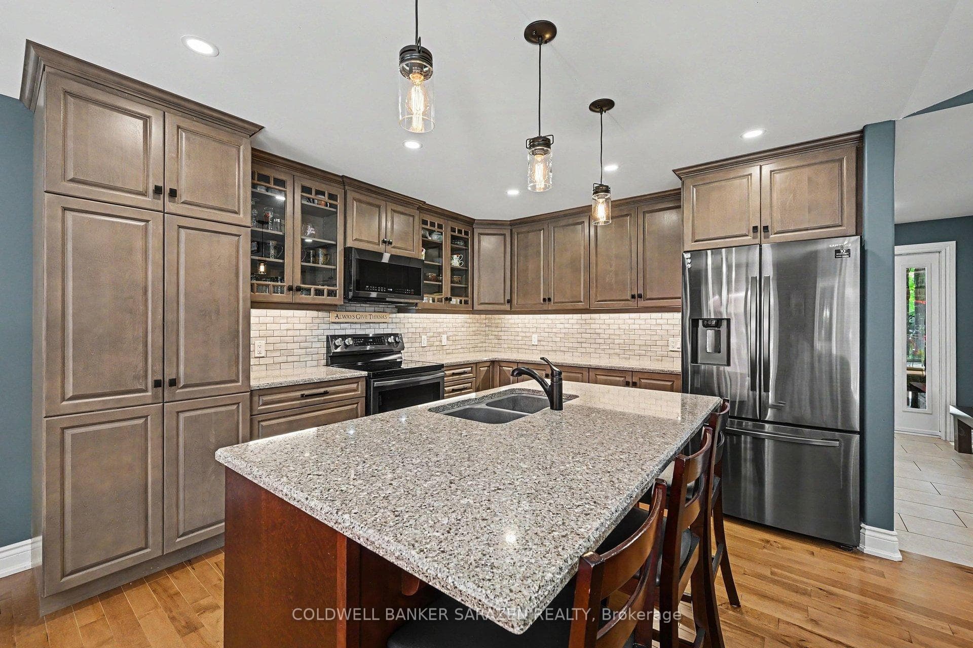 Delightful kitchen with Samsung appliances