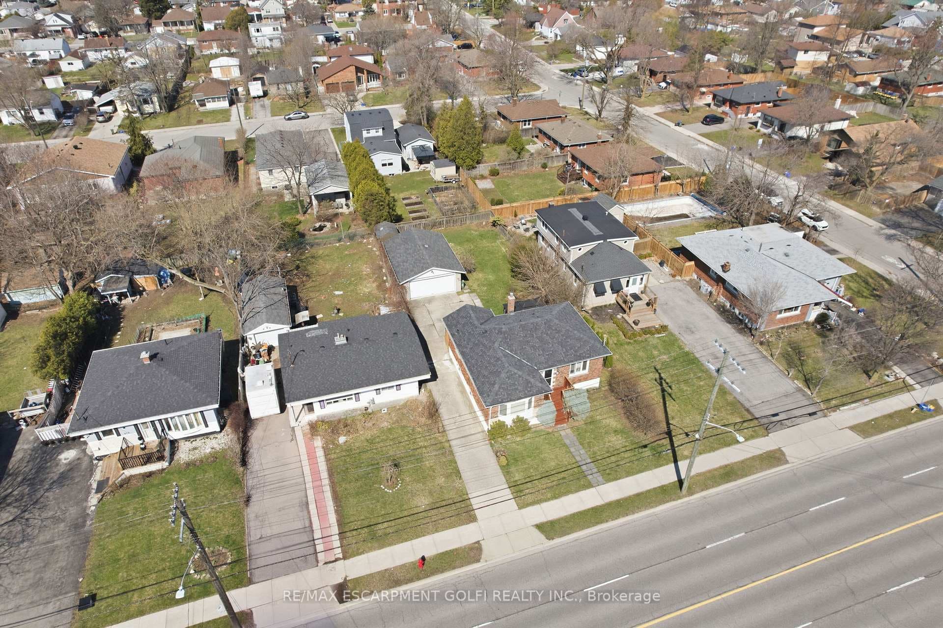 848 UPPER WELLINGTON Street photo 48