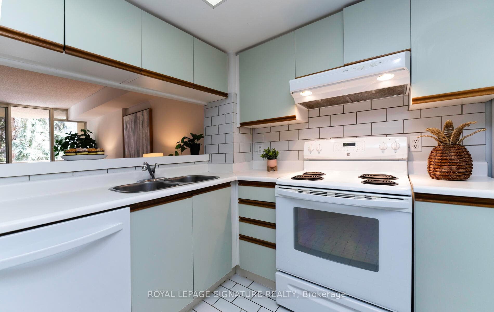 1200 Don Mills Road Unit 214 photo 15