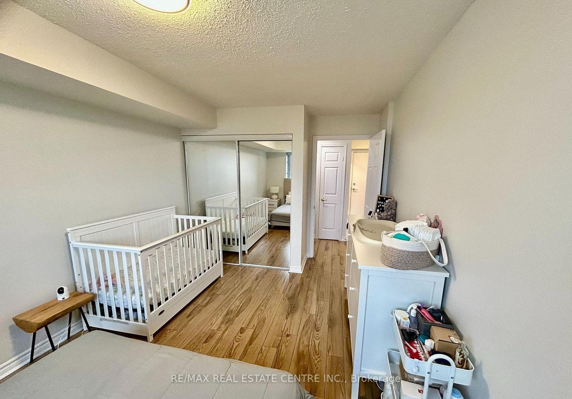 35 Kingsbridge Garden Circle Unit 1804 photo 5