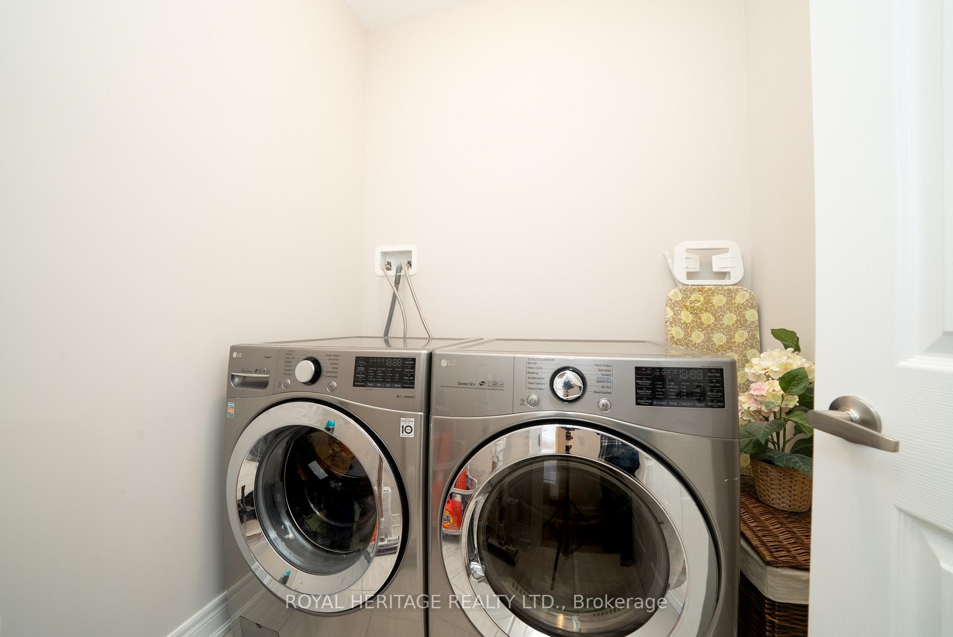 88 Brabin Circle photo 29