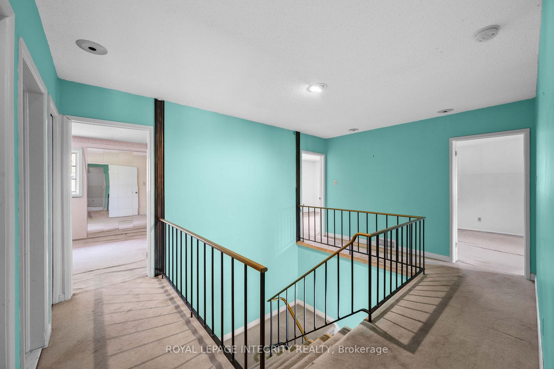 39 Mohawk Crescent photo 18