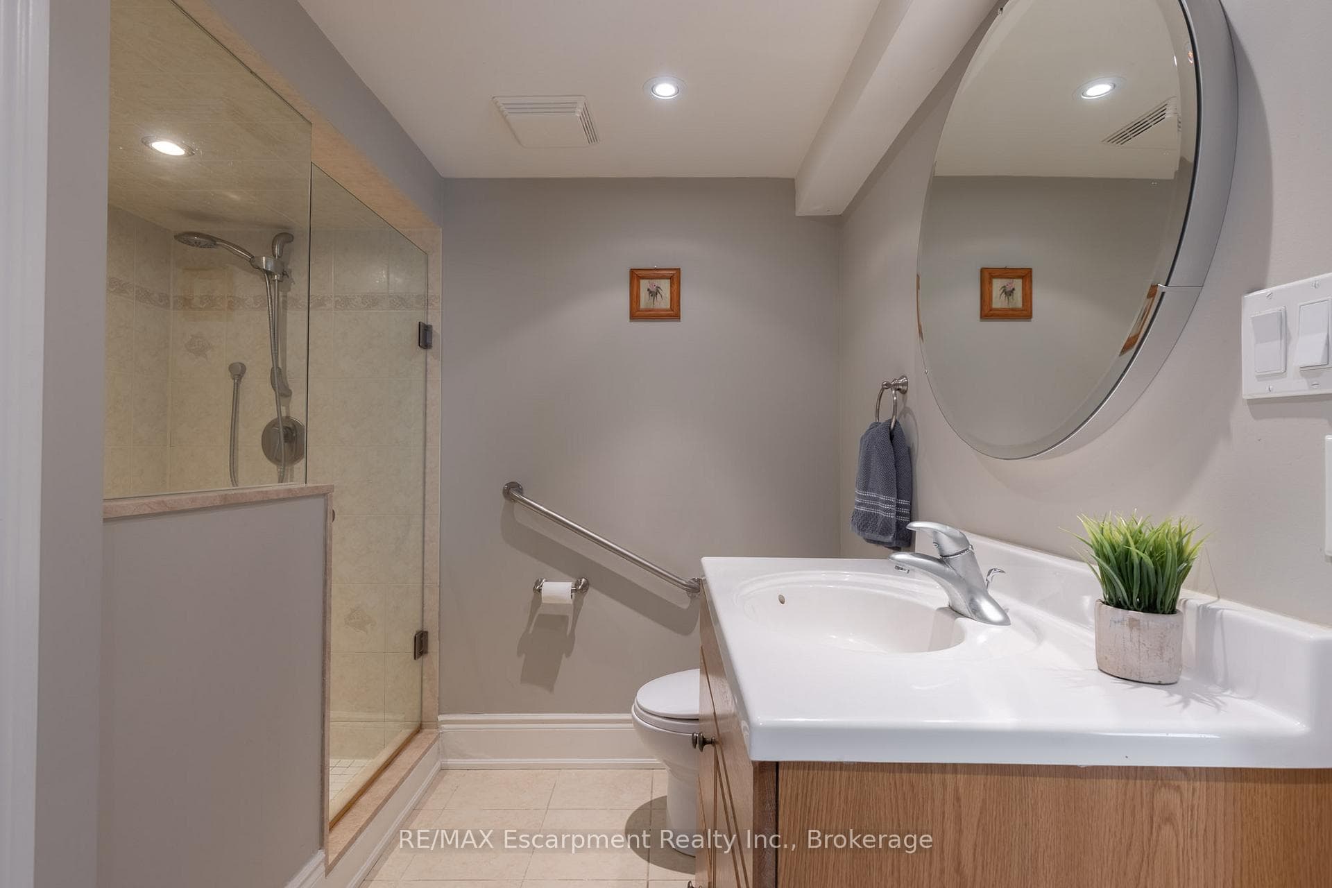 165 Walby Drive photo 27