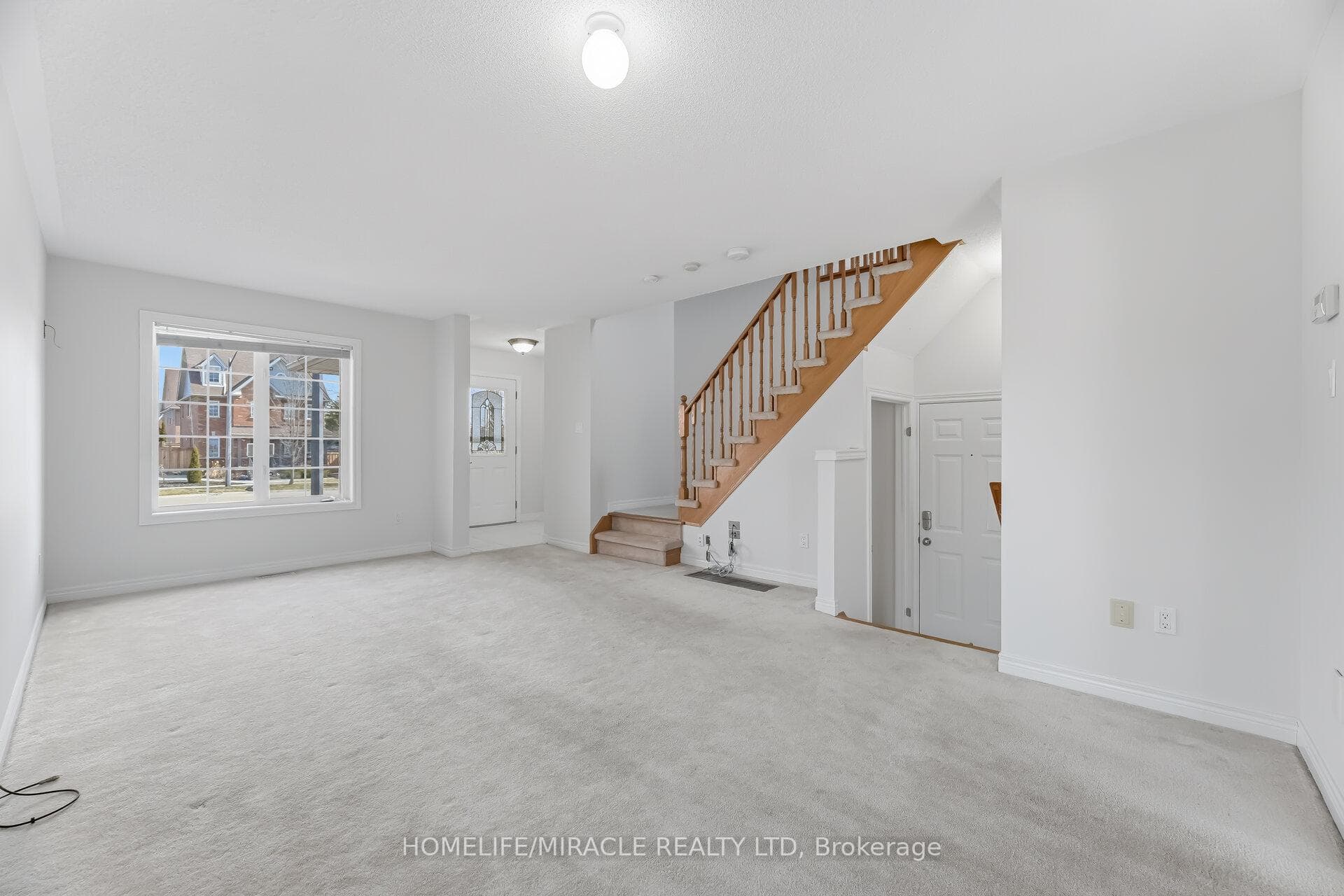 7064 Walworth Court photo 13