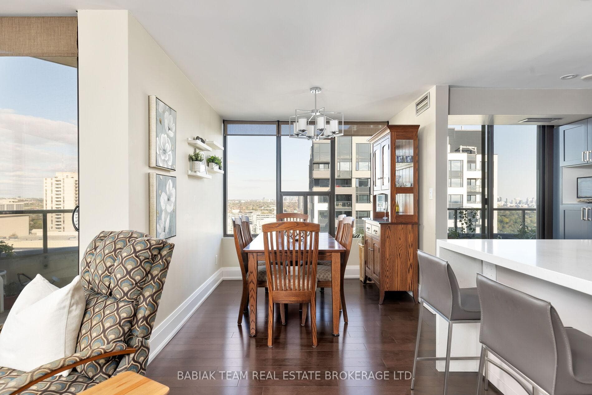 50 Quebec Avenue Unit Ph 7 photo 7