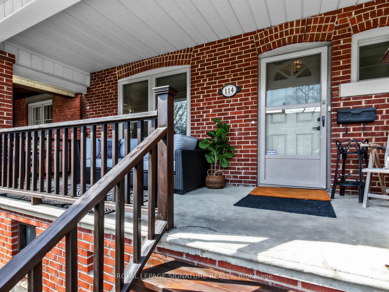 114 Pinewood Avenue photo 2