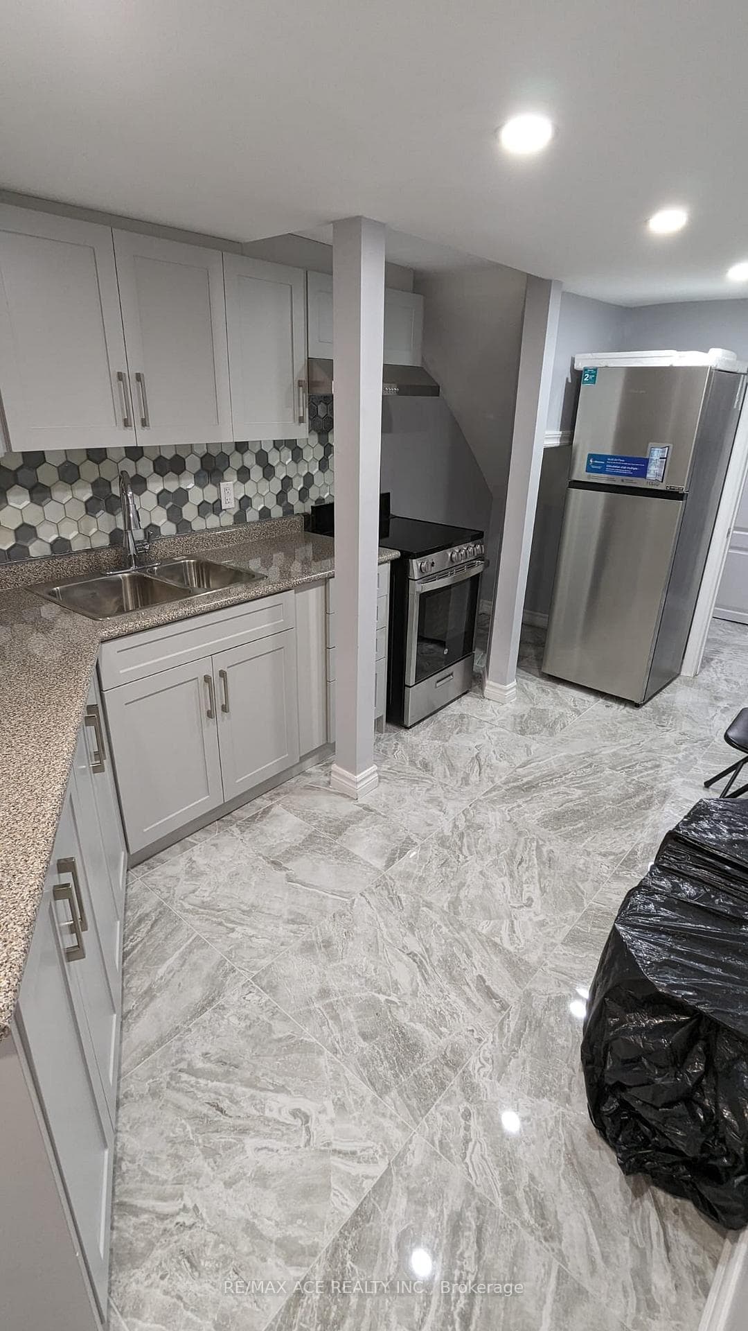 15 Bamblett Drive Unit Bsmt photo 7