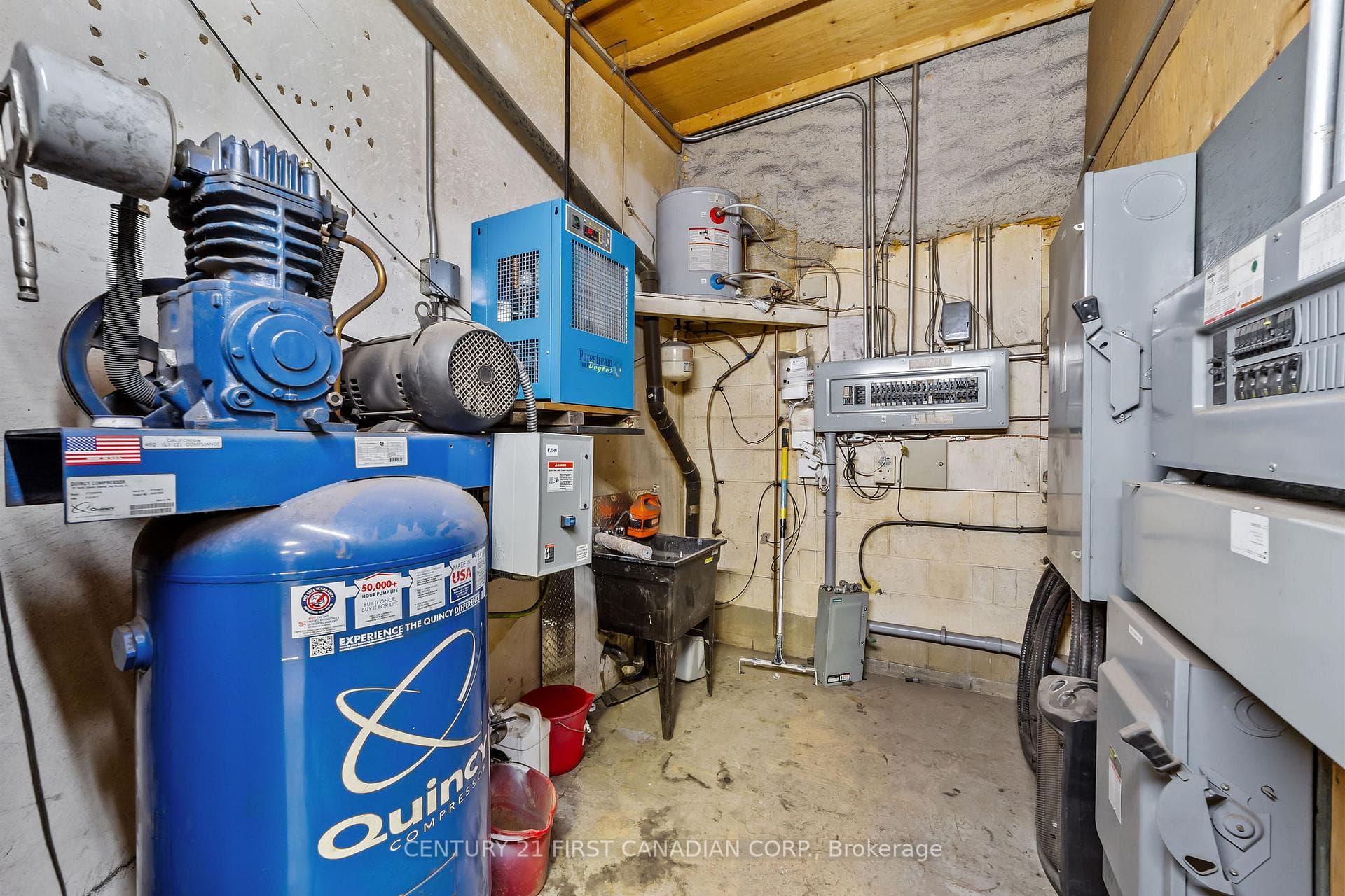 5611 McGillivray Drive photo 30
