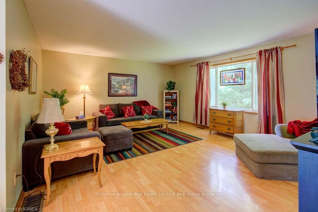 144 DARLINGSIDE DR Drive photo 19