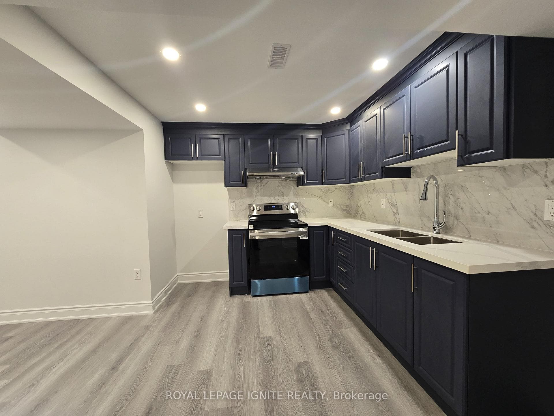 30 Hodgson Road photo 4