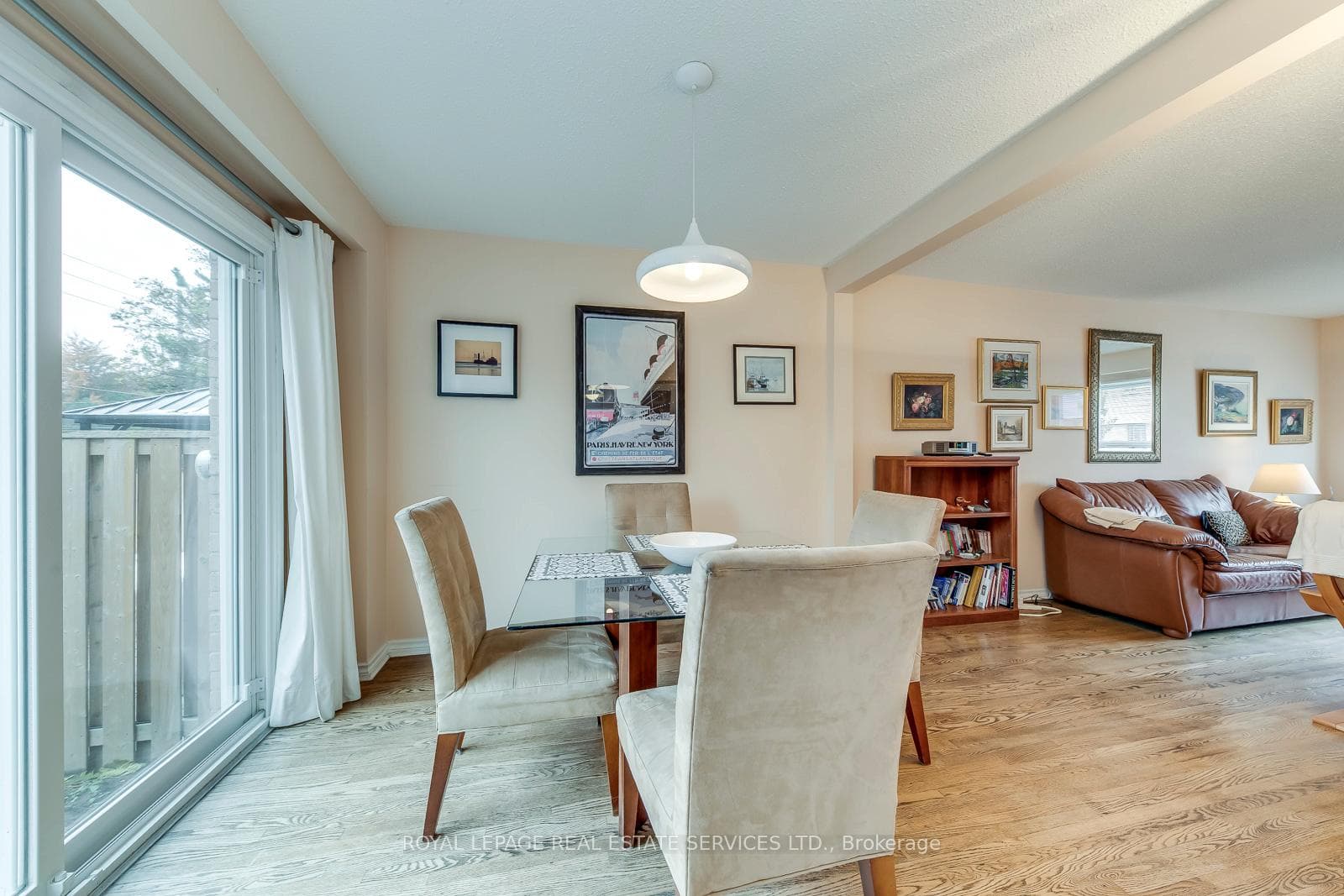 1055 Shawnmarr Road Unit 202 photo 16