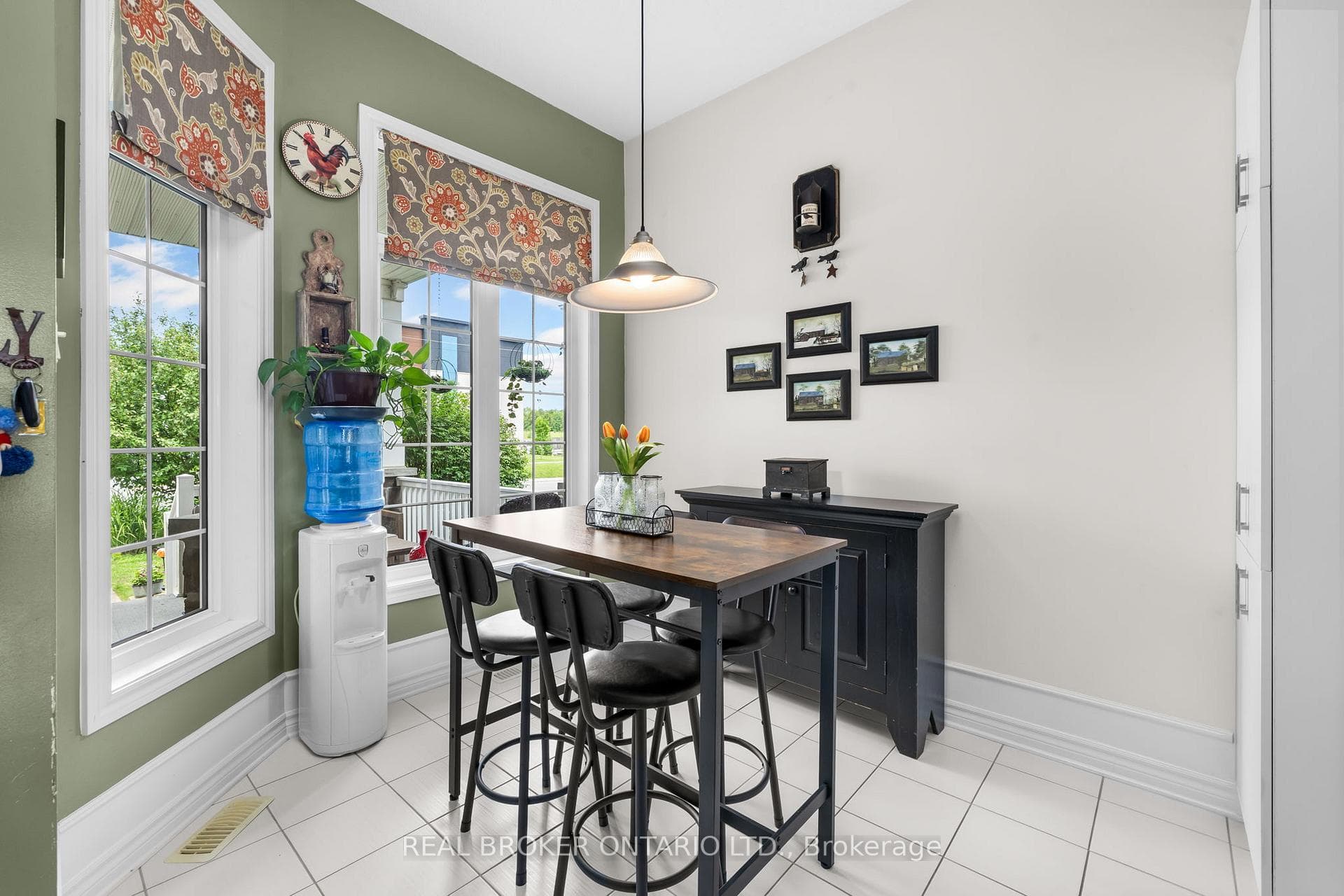 Breakfast Nook