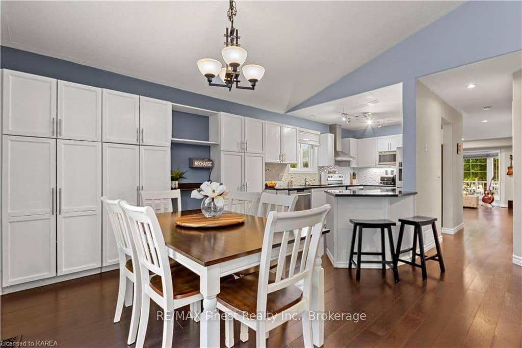 459 CONSERVATORY Drive photo 15