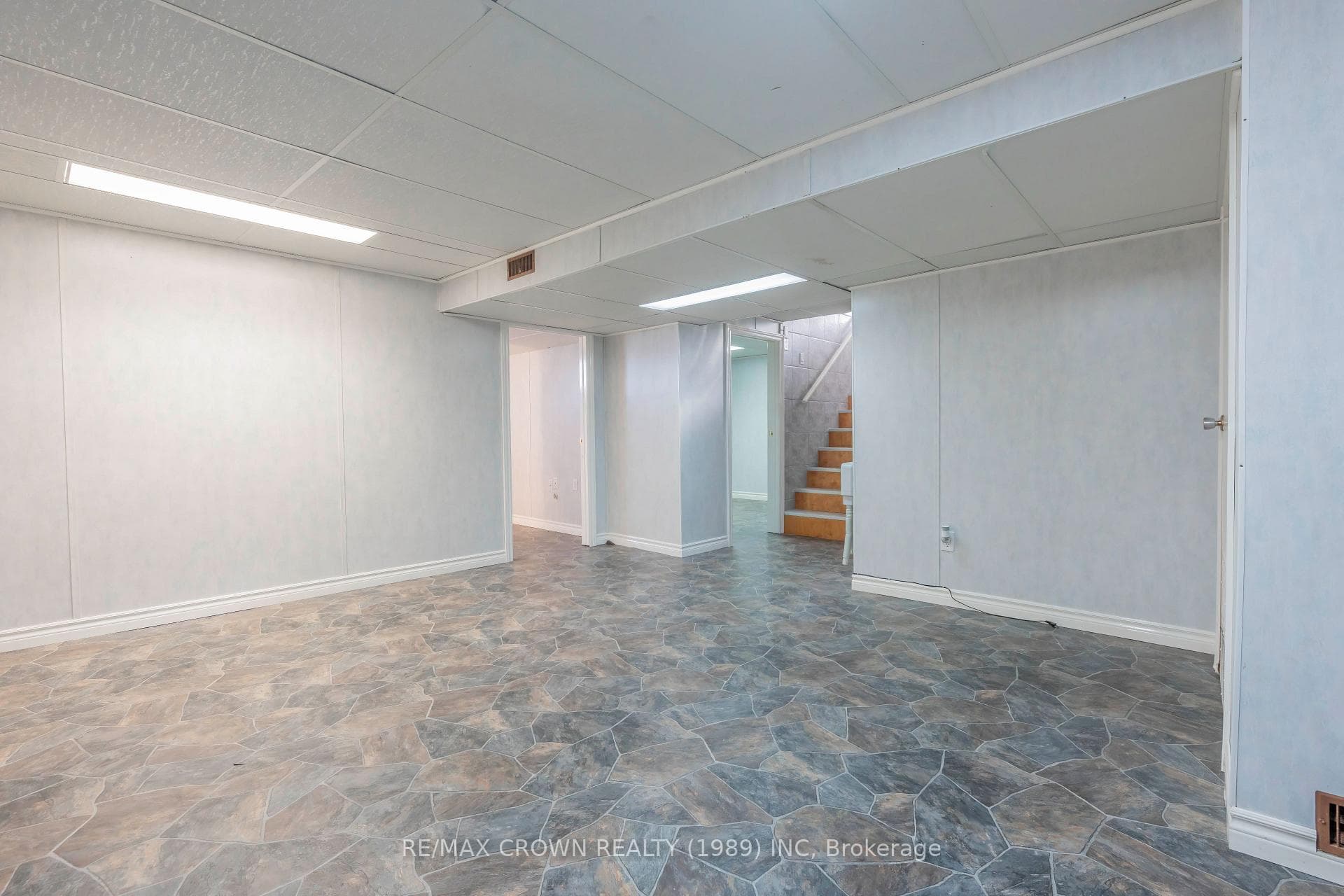 63 Bowman Avenue photo 35
