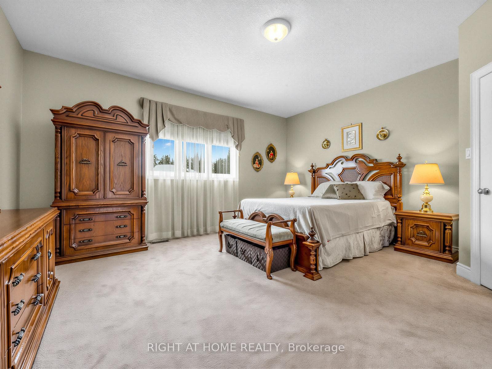 826 Booth Avenue photo 22