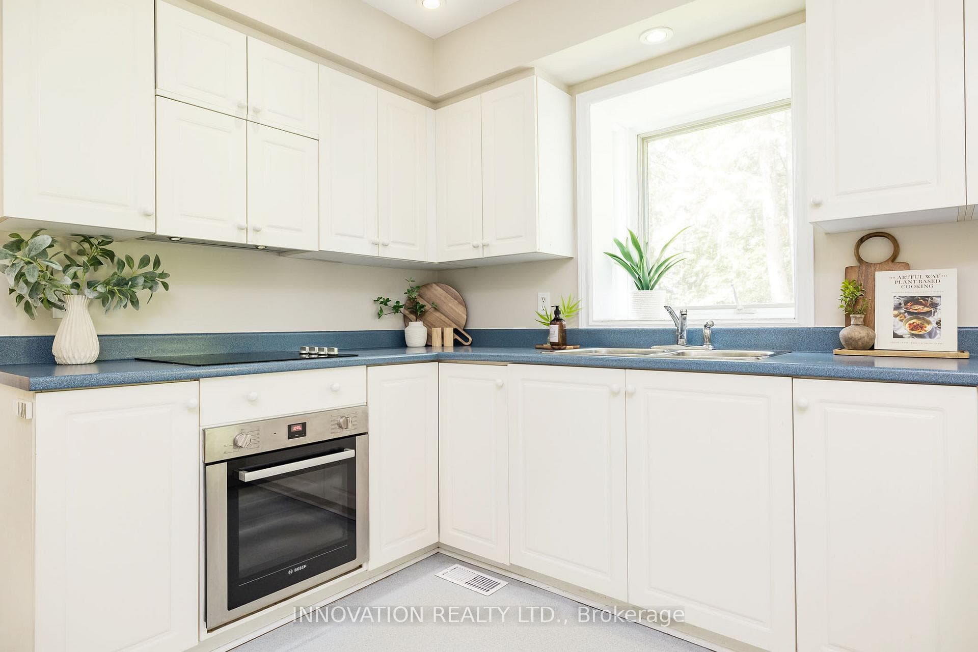 Built in oven and cook top