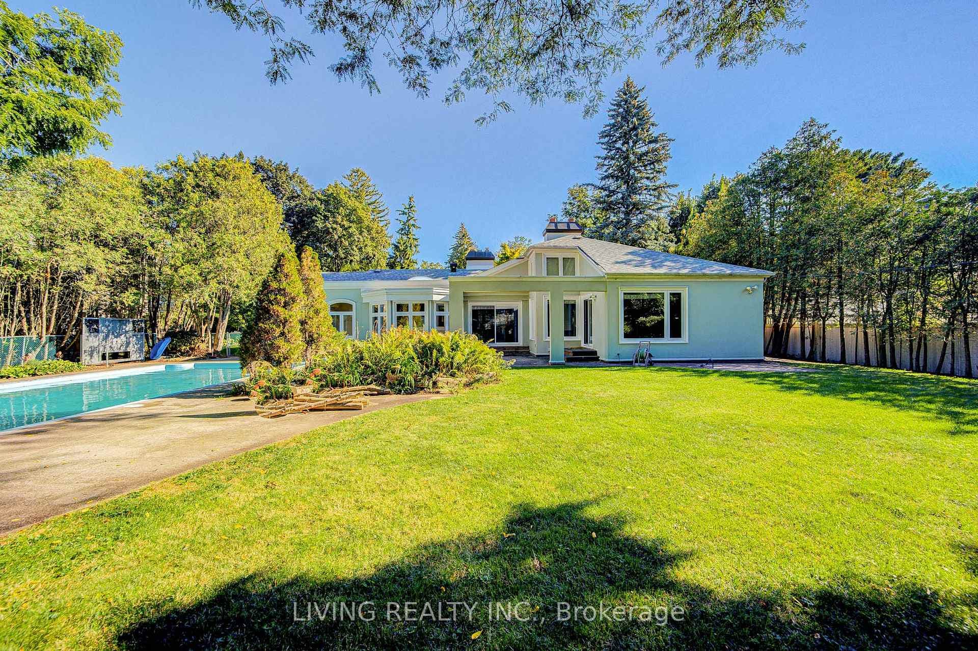 68 Ennisclare Drive photo 26
