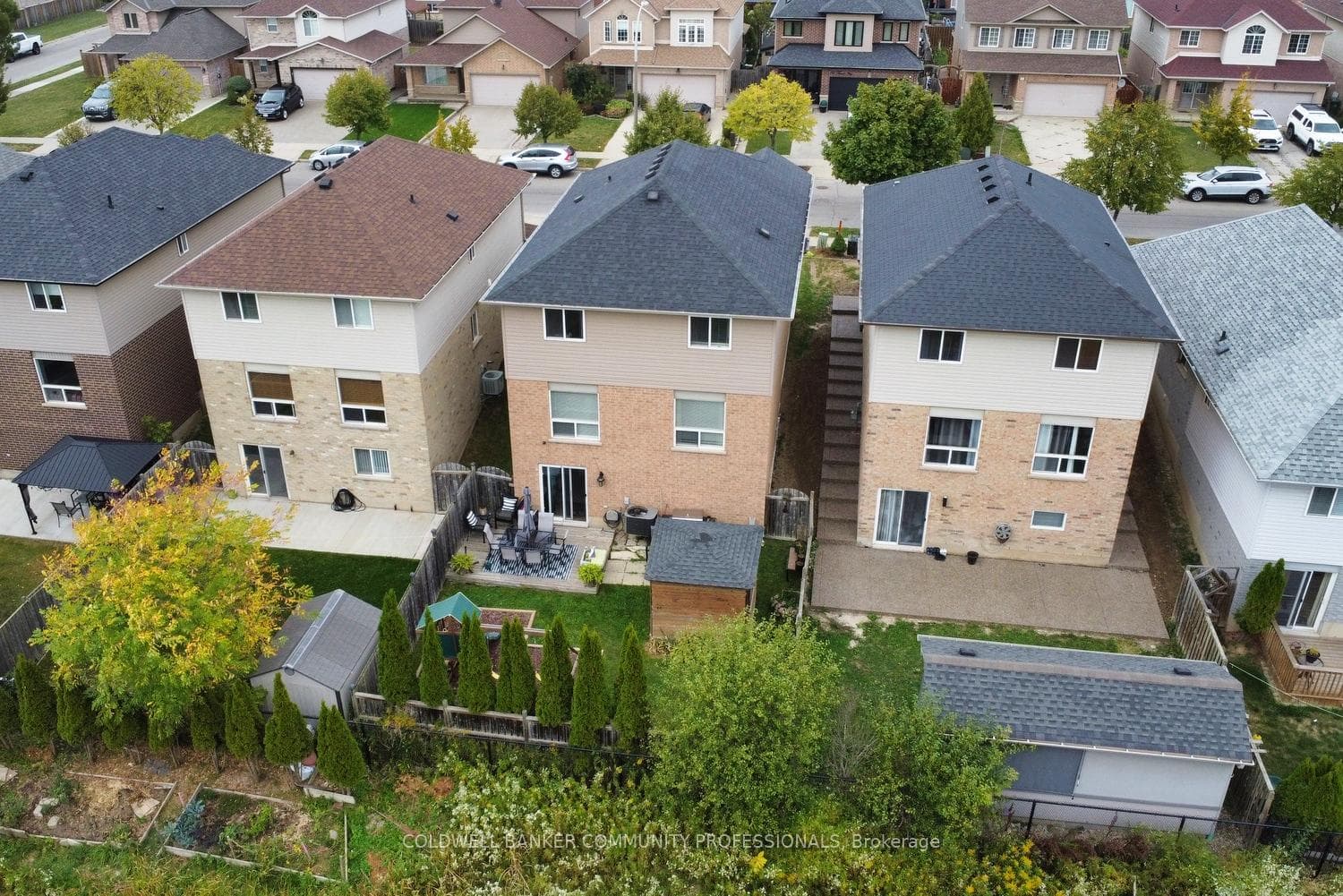 159 Thames Way photo 41