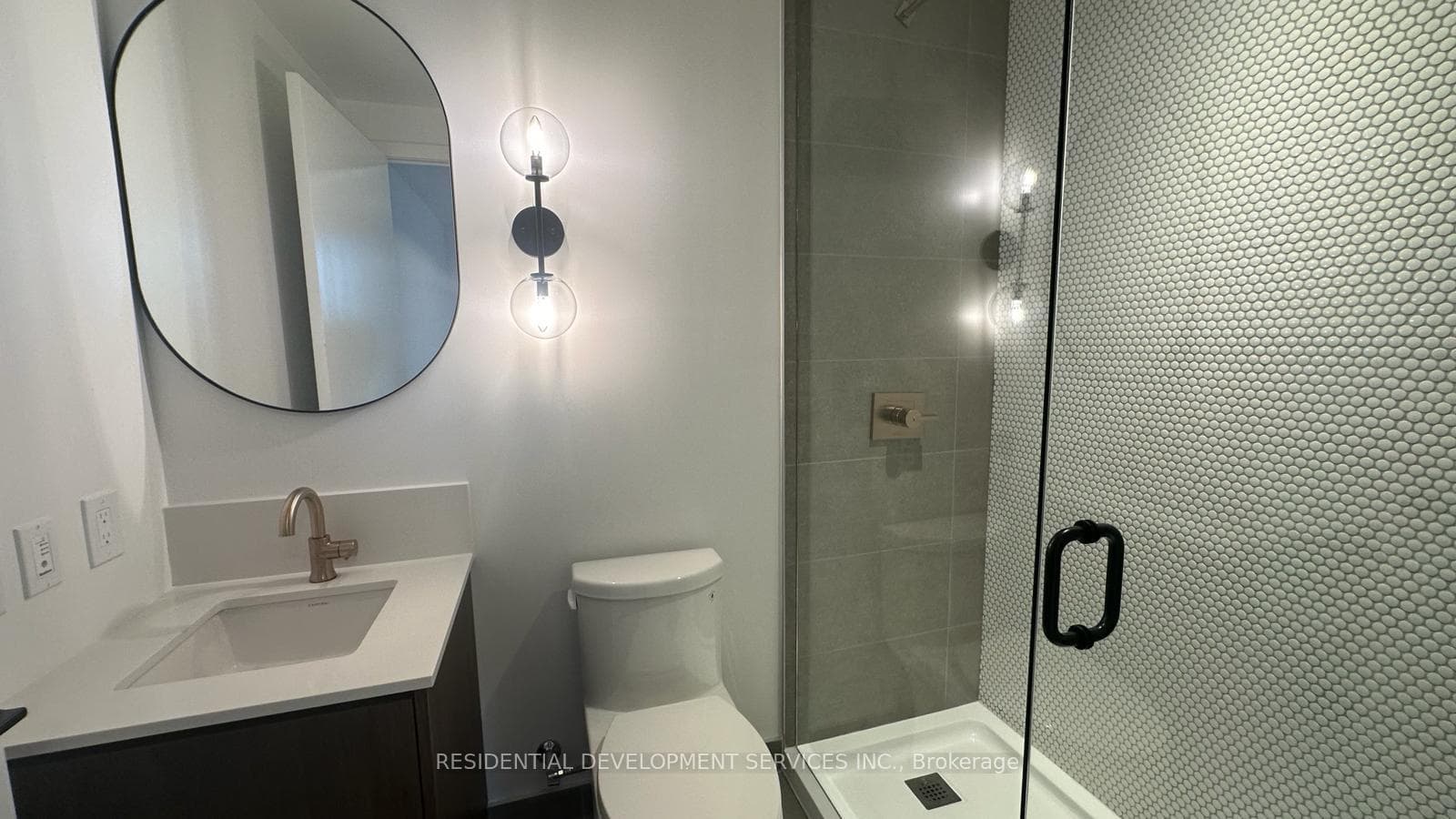 1285 Queen Street Unit 316 photo 9