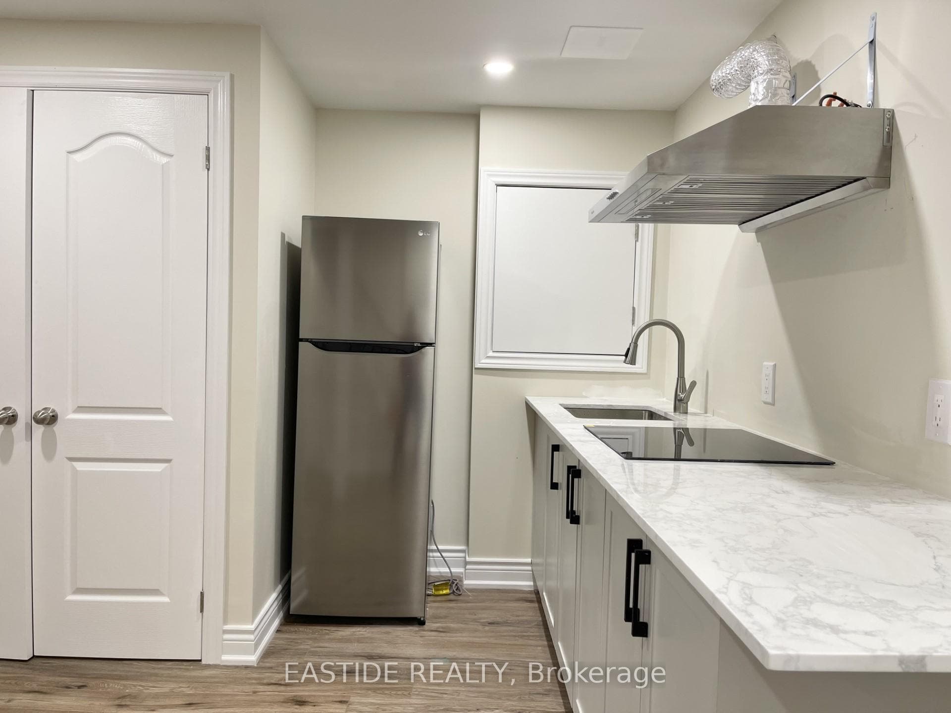 56 Adventure Crescent photo 22