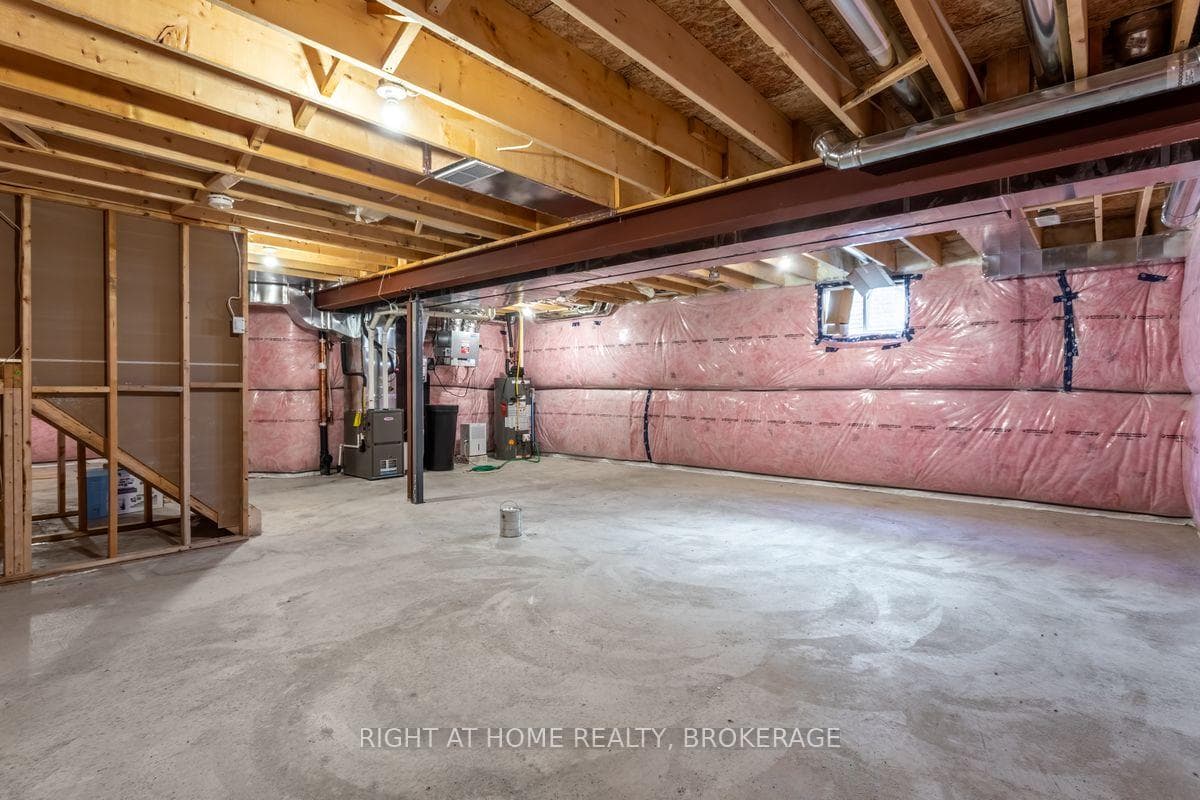 270 Bradshaw Drive photo 28
