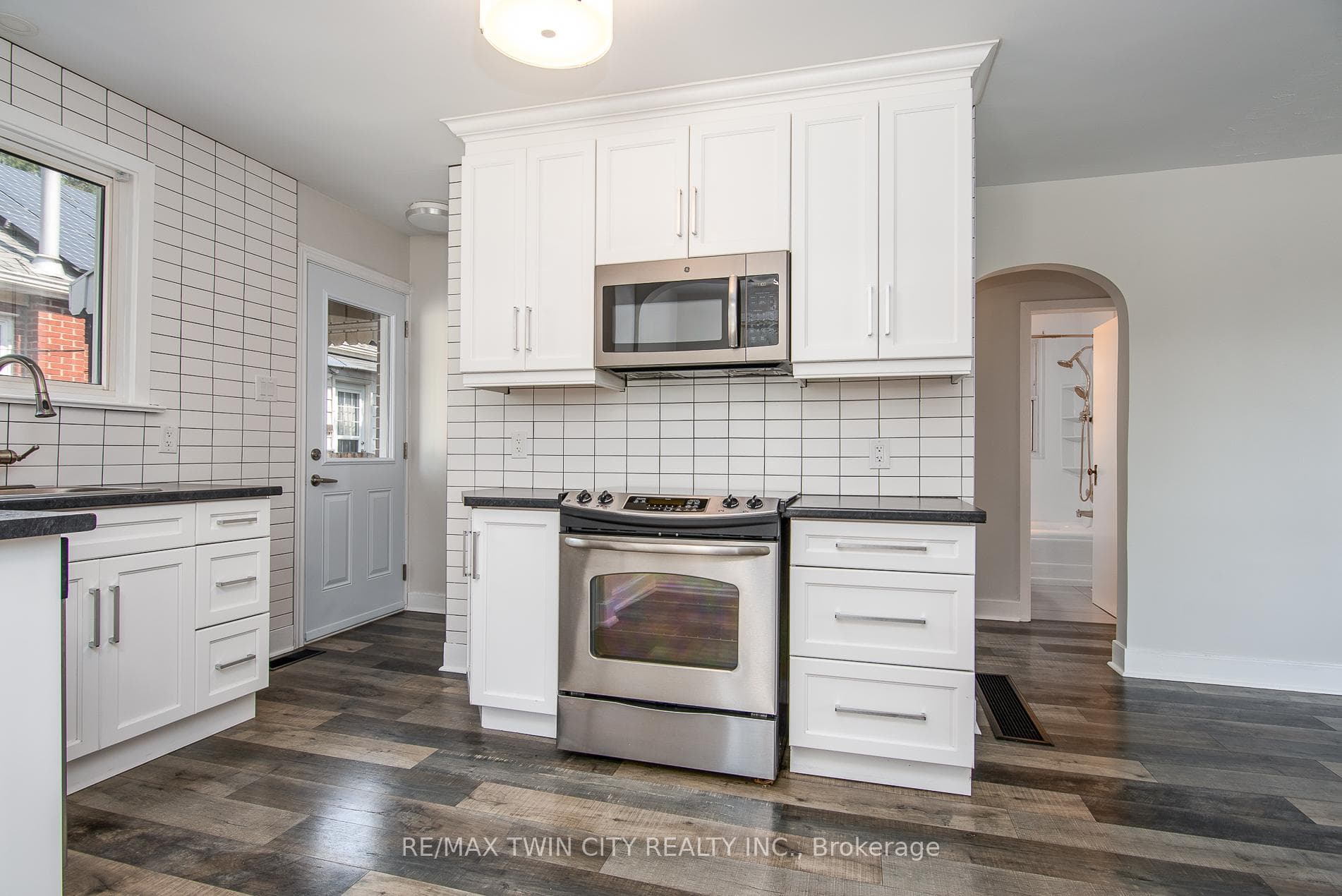 204 Bedford Road photo 10