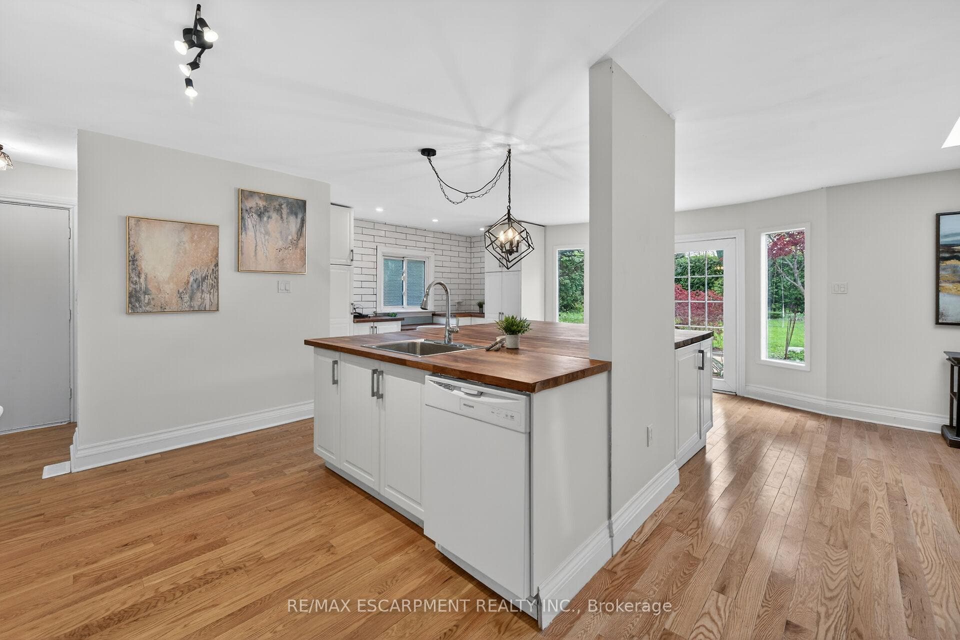 167 Darlington Drive photo 9