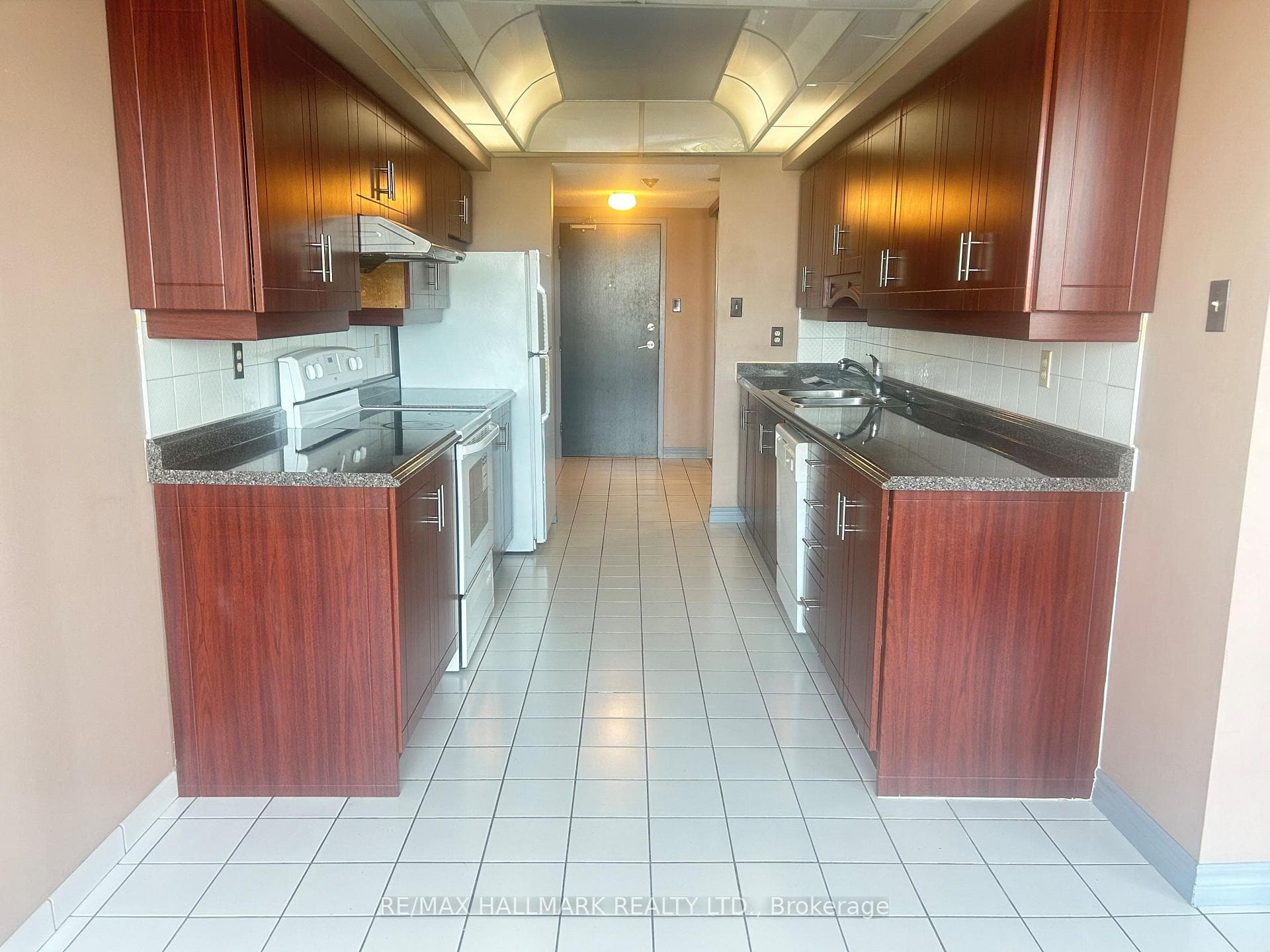 4725 Sheppard Avenue Unit 1112 photo 3