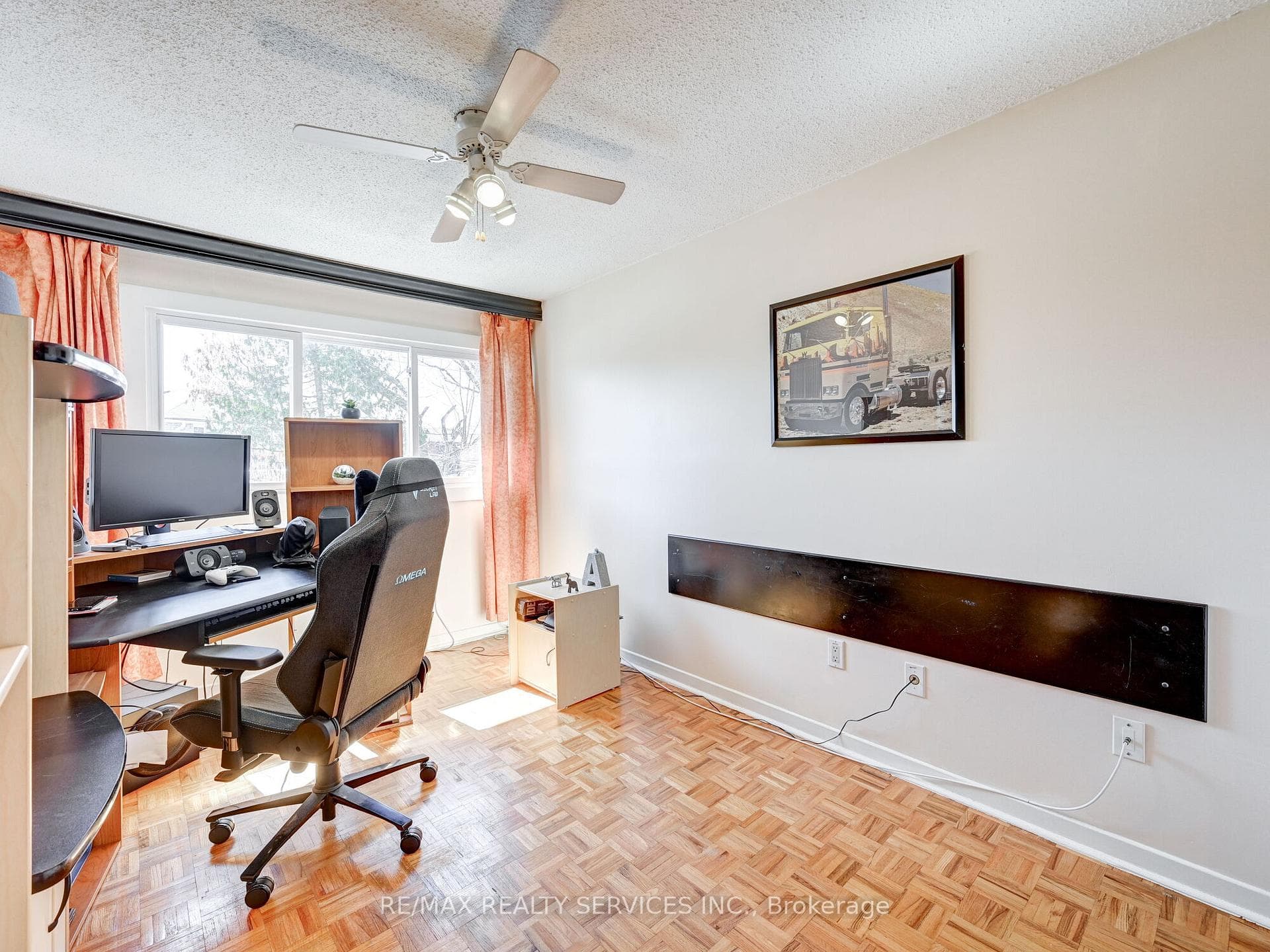 25 Moffatt Court photo 19