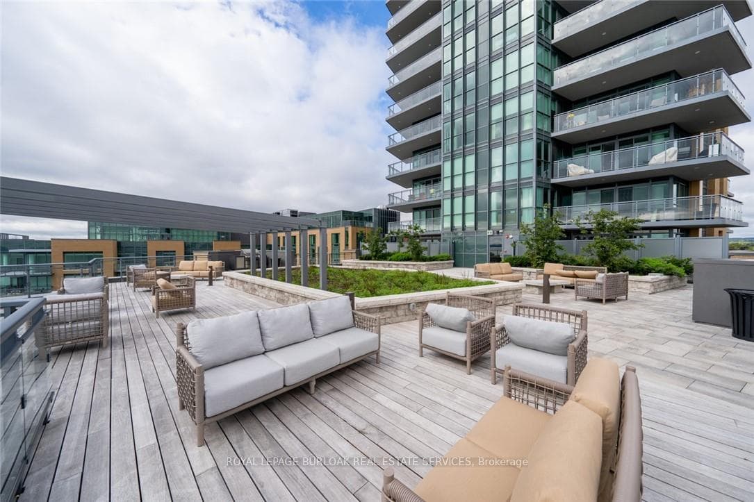 2060 Lakeshore Road Unit 203 photo 28