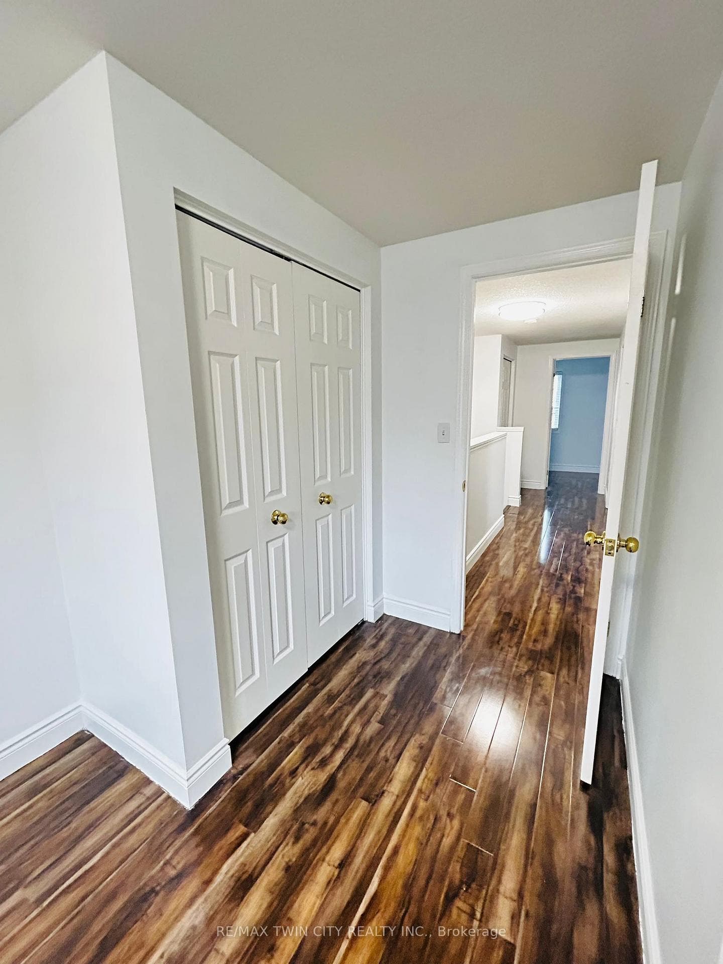 90 Donnenwerth Drive photo 12