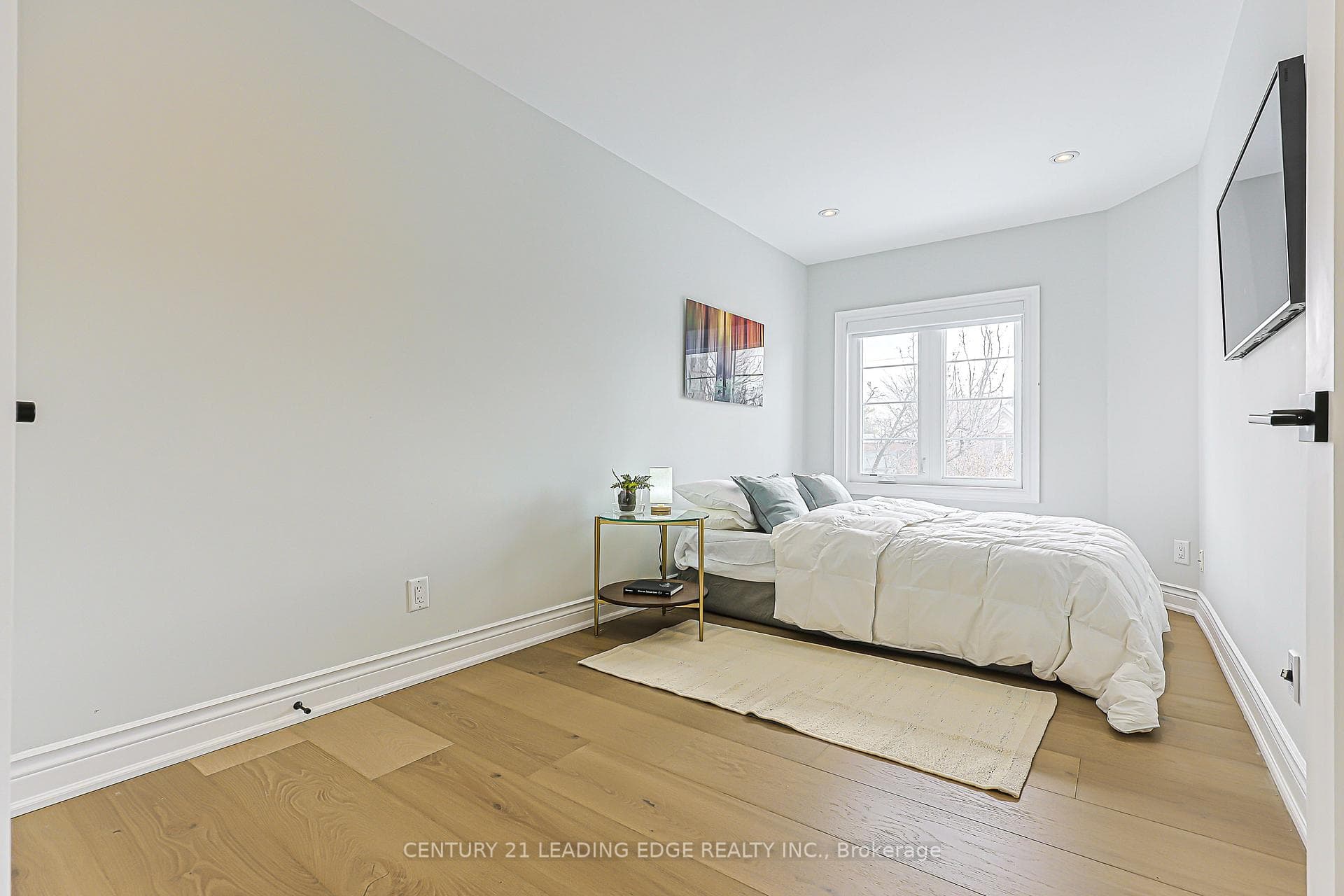 522 Woburn Avenue photo 28