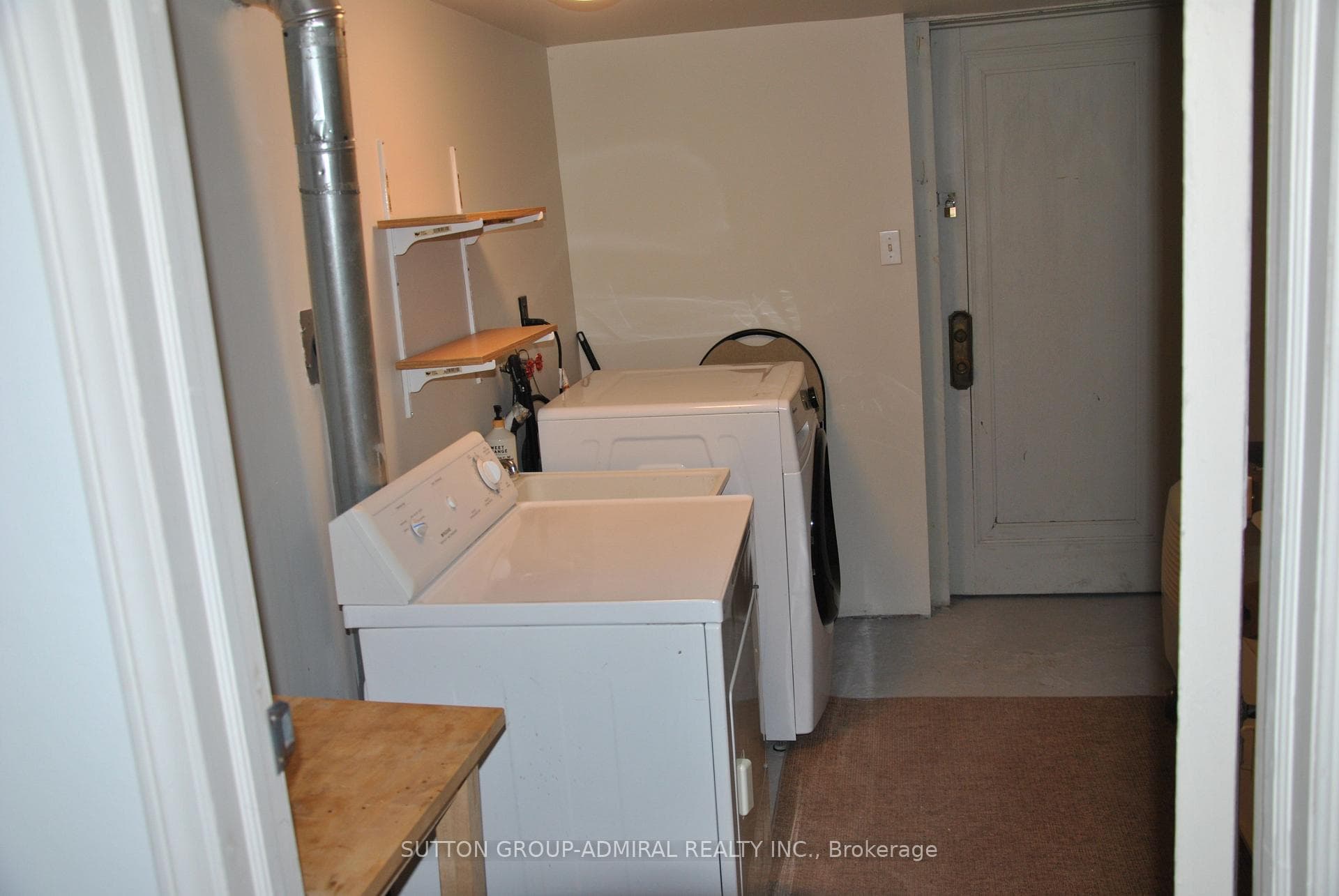 172 St Clair Avenue Unit Lower photo 15